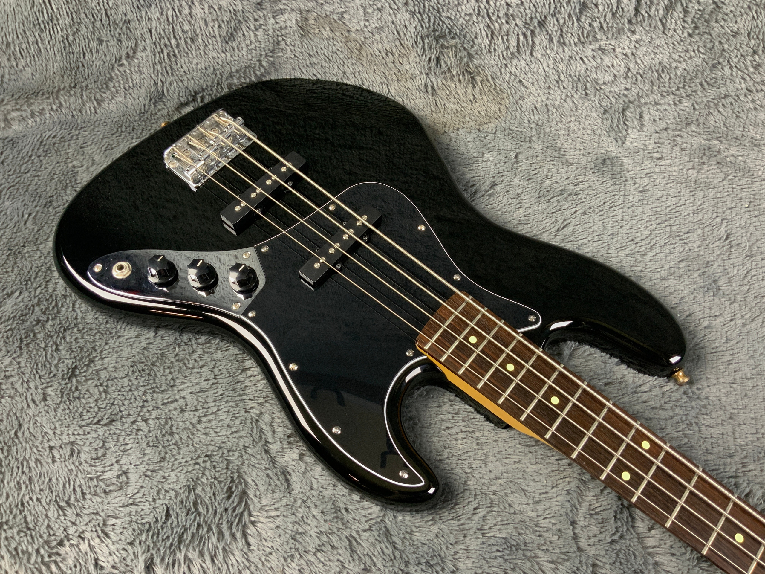 Grass Roots Jazz Bass