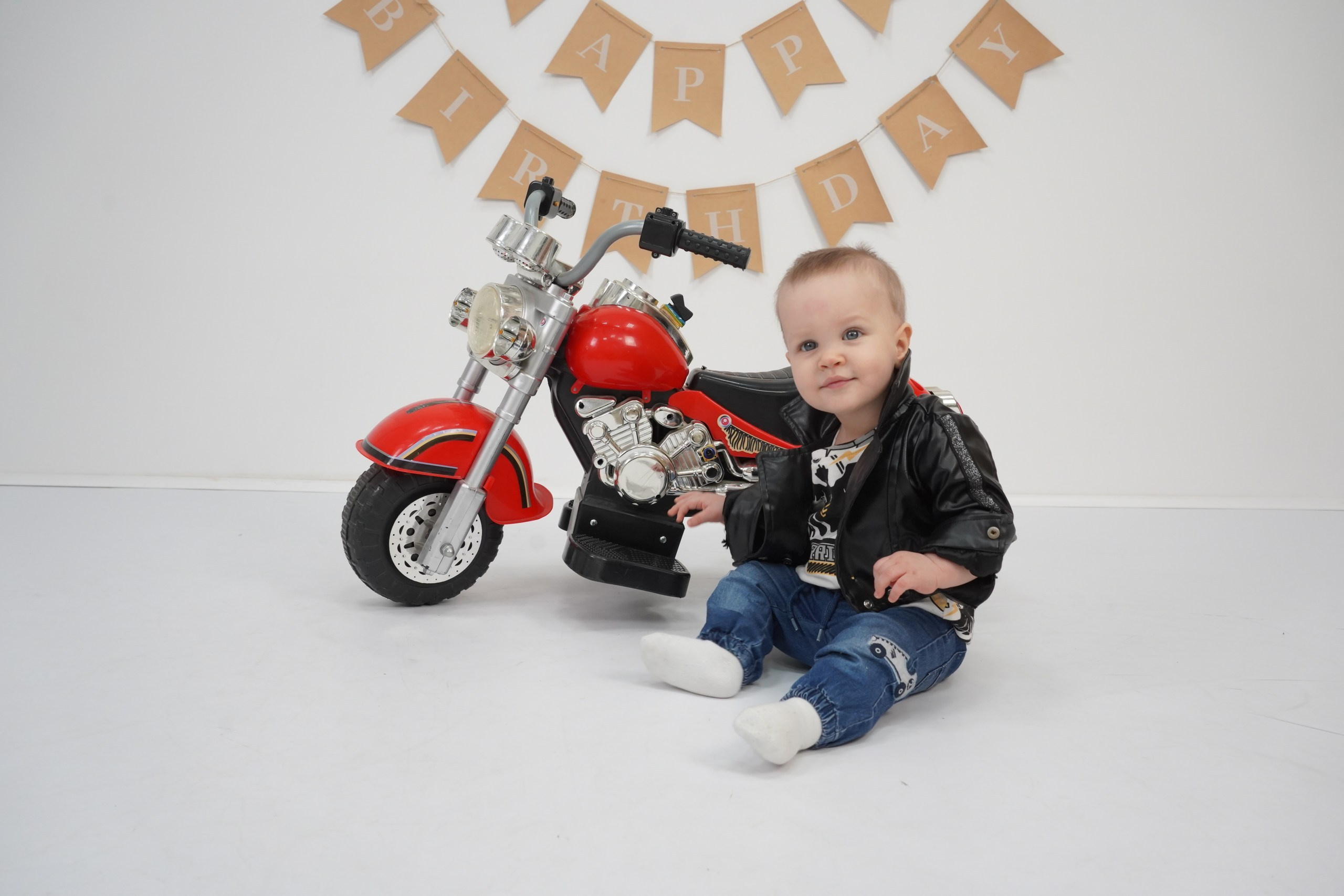 Фотосессия на Годик для Мальчиков. Детская Фотостудия ГОДОВАСИКИ в Санкт-Петербурге фотосесия на годик