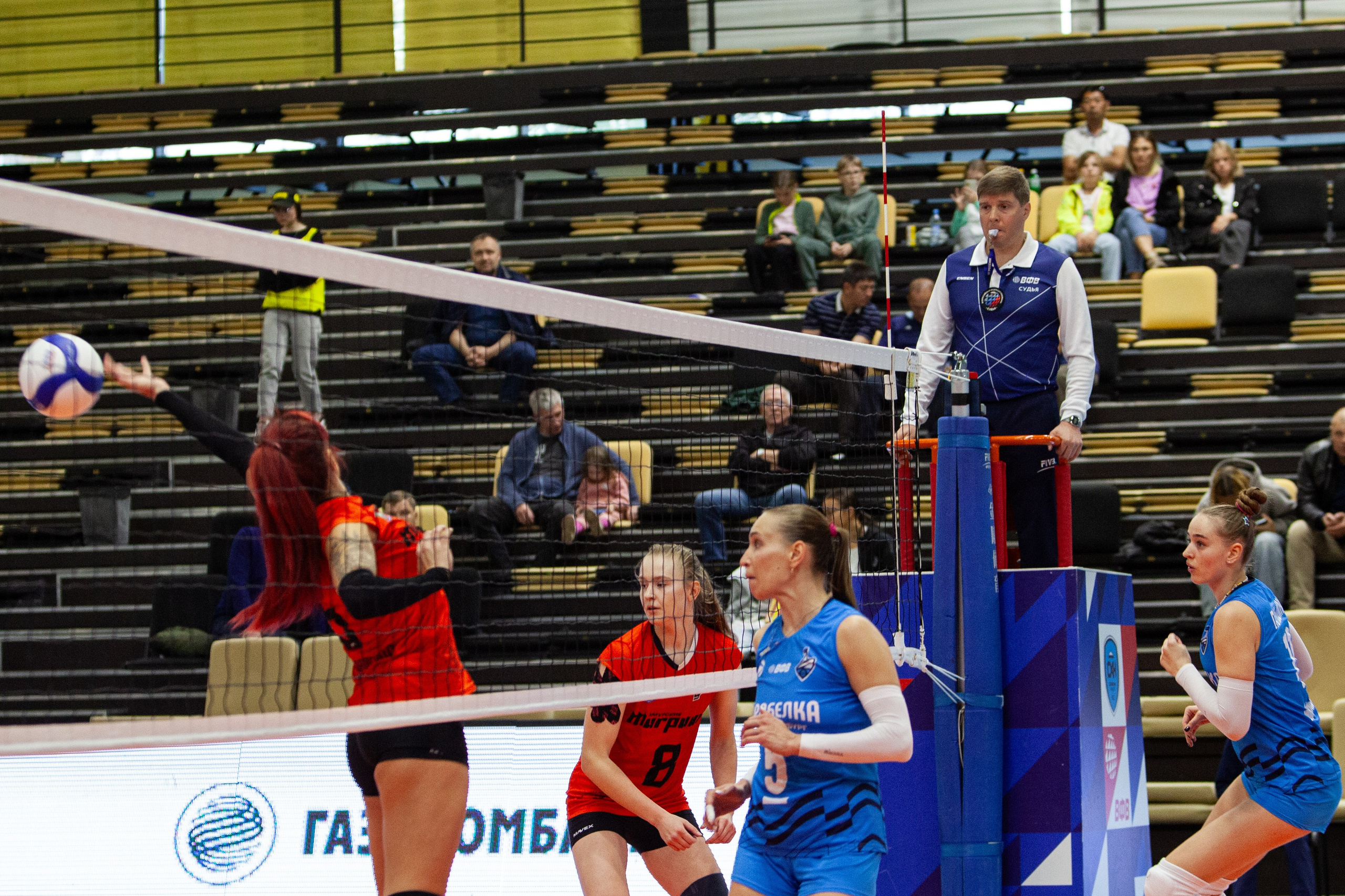 Один день из тура чемпионата России по волейболу. Кутузов Евгений Фотограф в Южно-Сахалинске