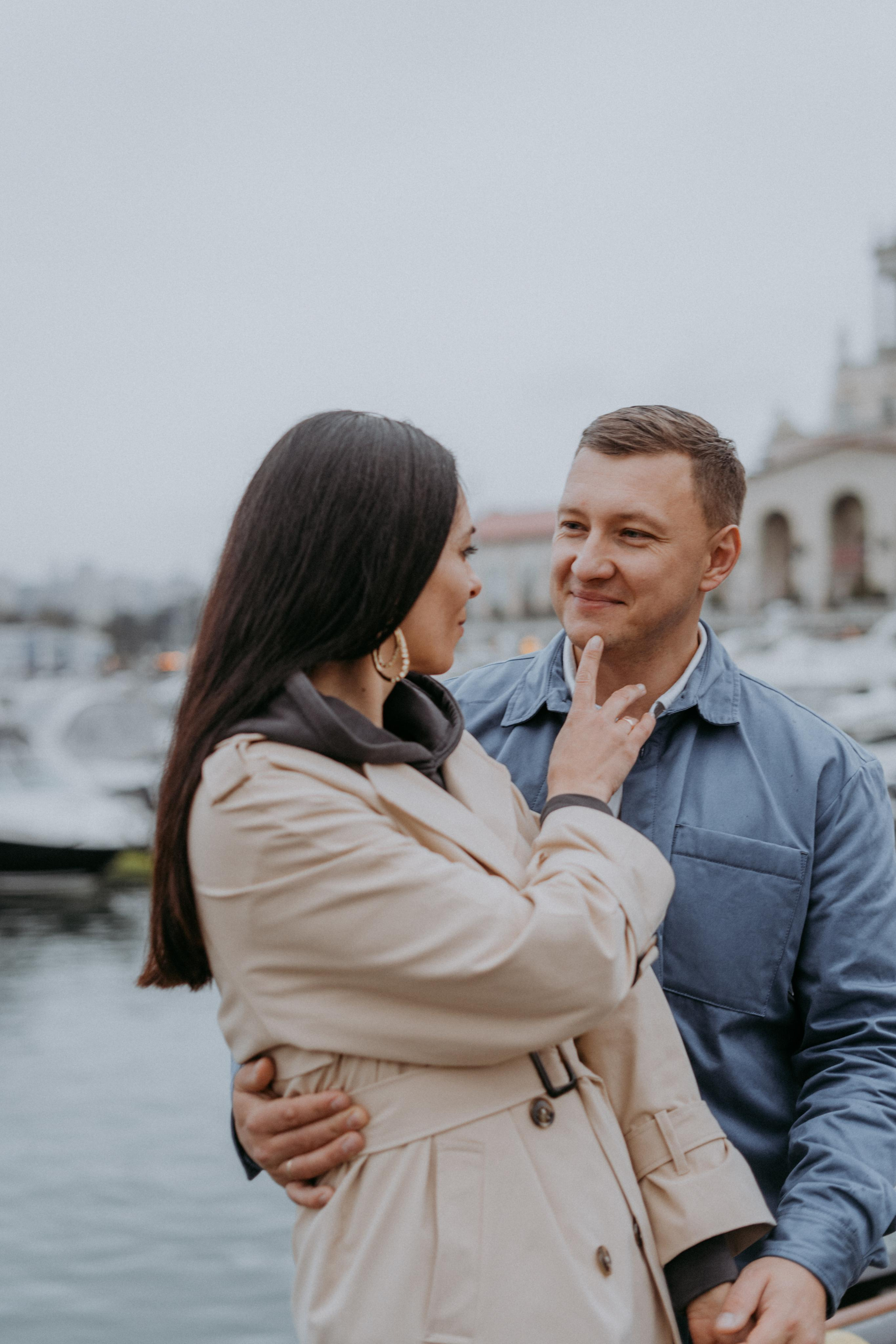 Ольга и Дмитрий в Морском порту Сочи. Фотограф в Сочи и Абхазии | Фототуры | September Air