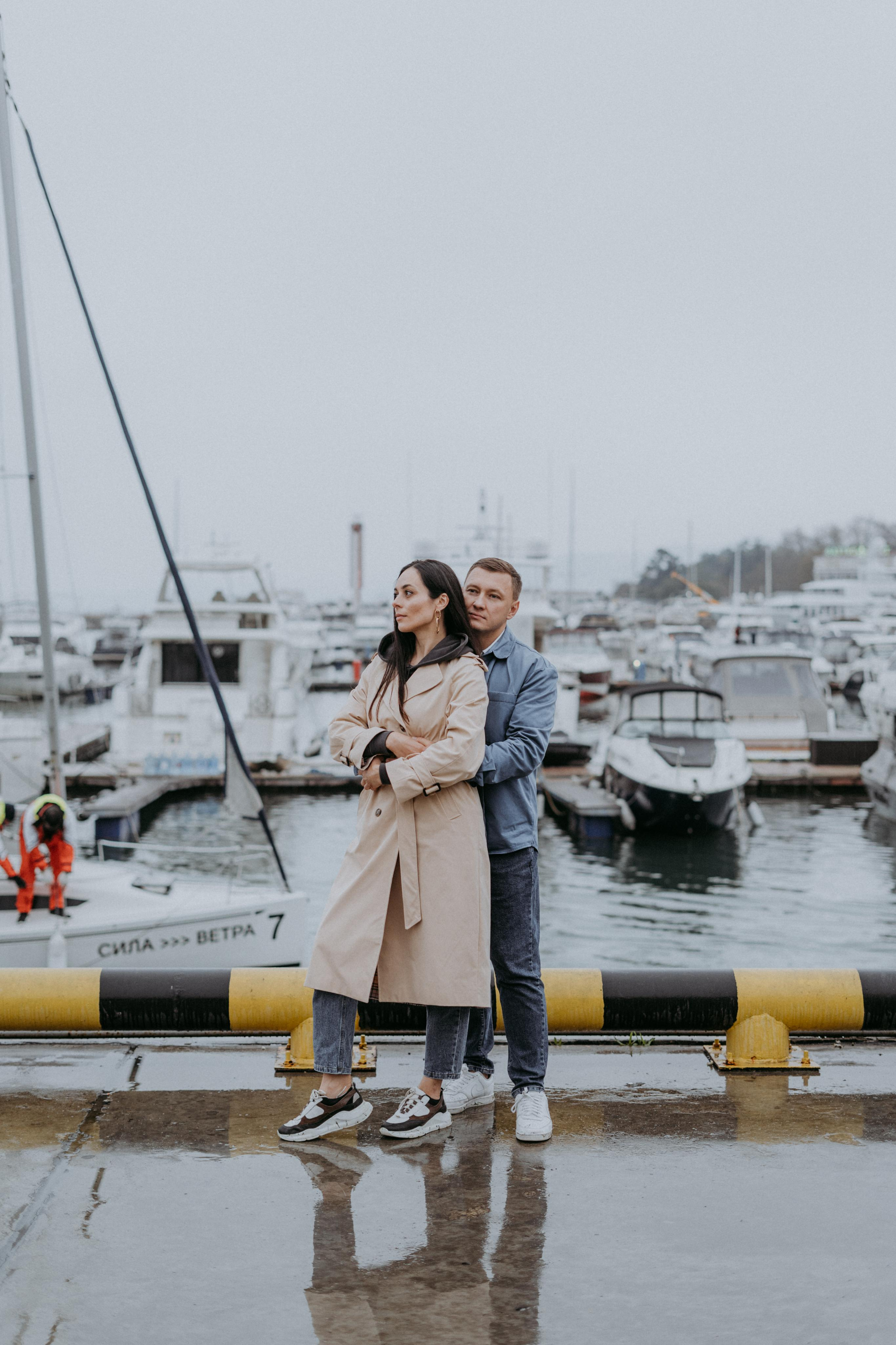 Ольга и Дмитрий в Морском порту Сочи. Фотограф в Сочи и Абхазии | Фототуры | September Air