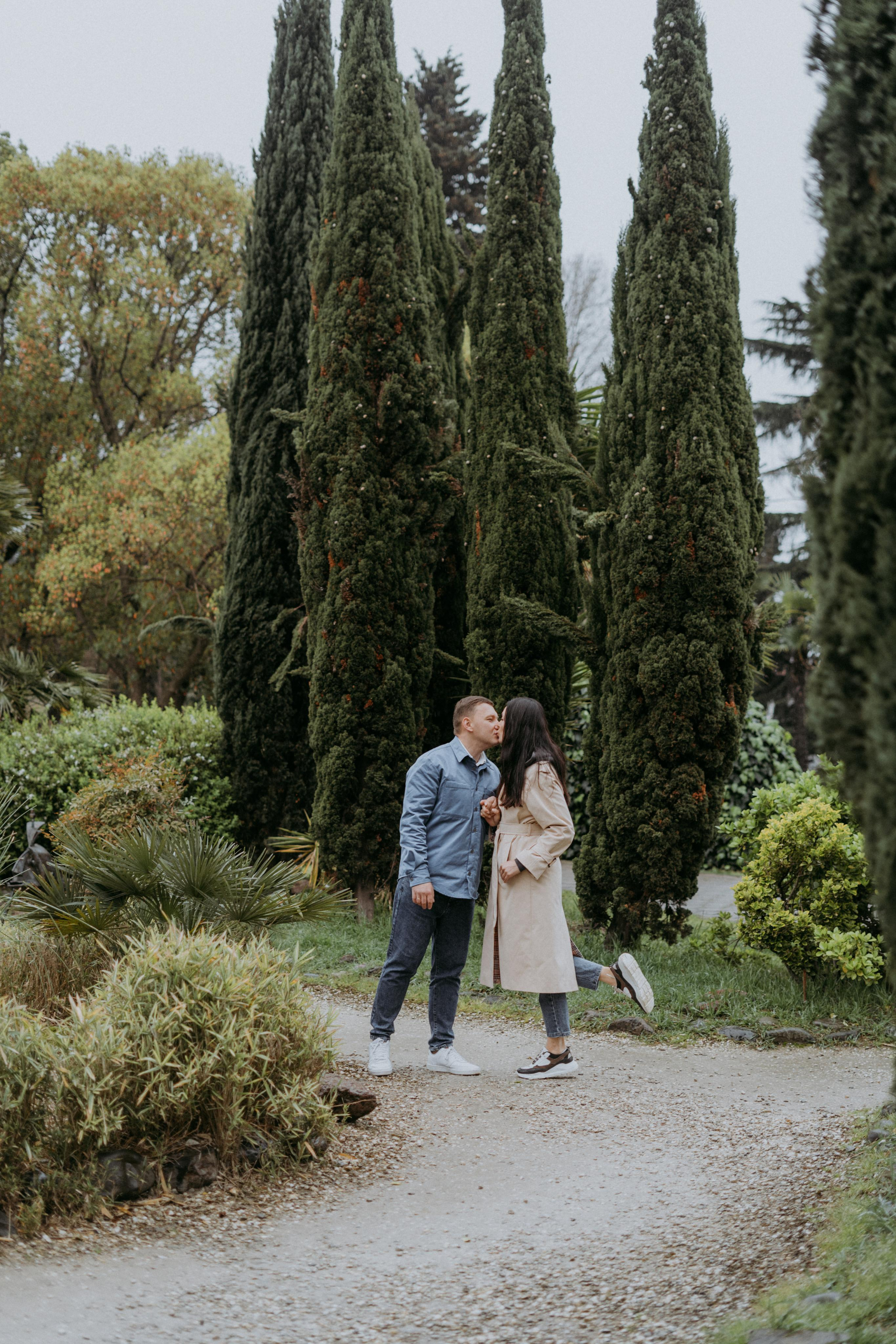 Ольга и Дмитрий в Морском порту Сочи. Фотограф в Сочи и Абхазии | Фототуры | September Air
