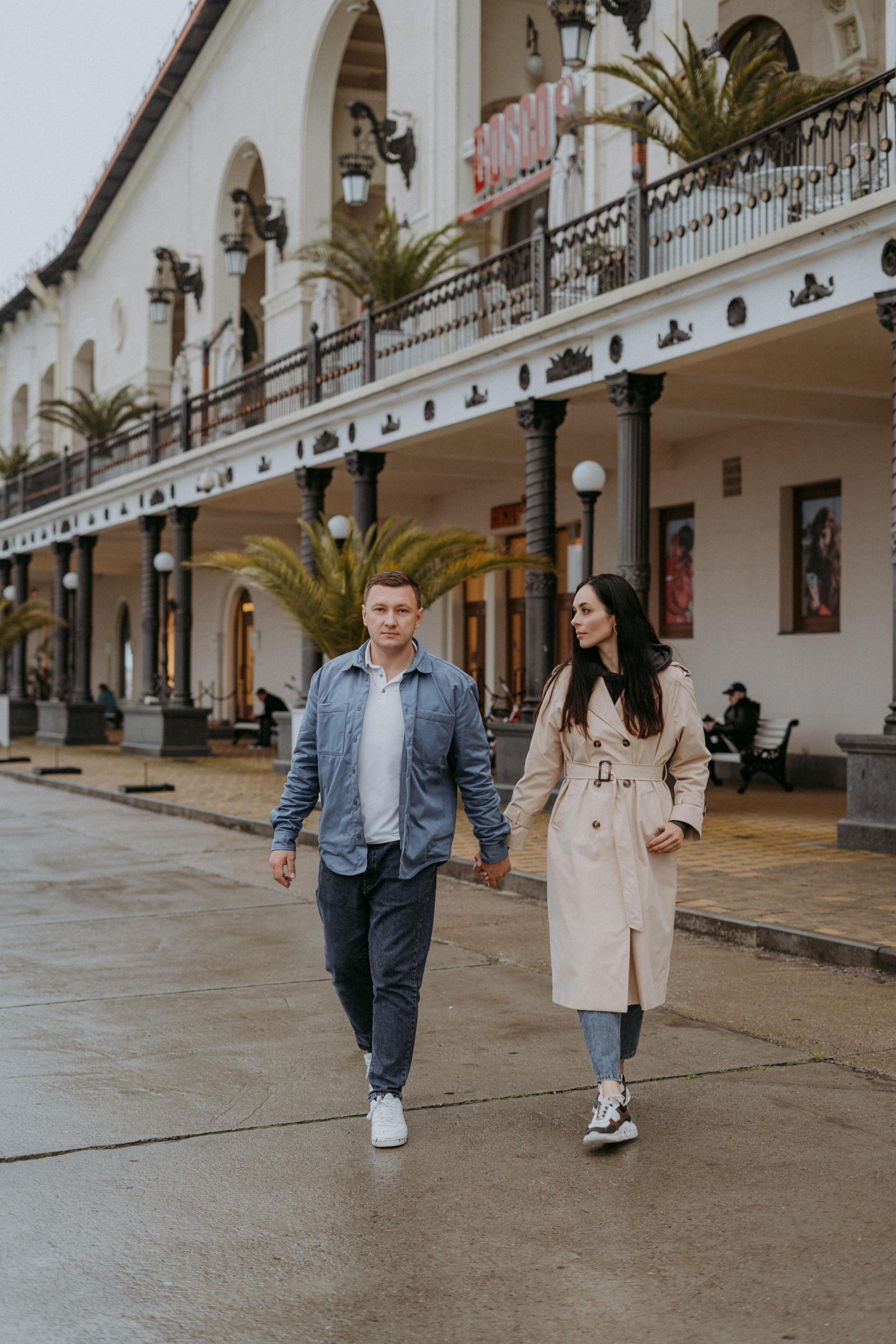 Ольга и Дмитрий в Морском порту Сочи. Фотограф в Сочи и Абхазии | Фототуры | September Air