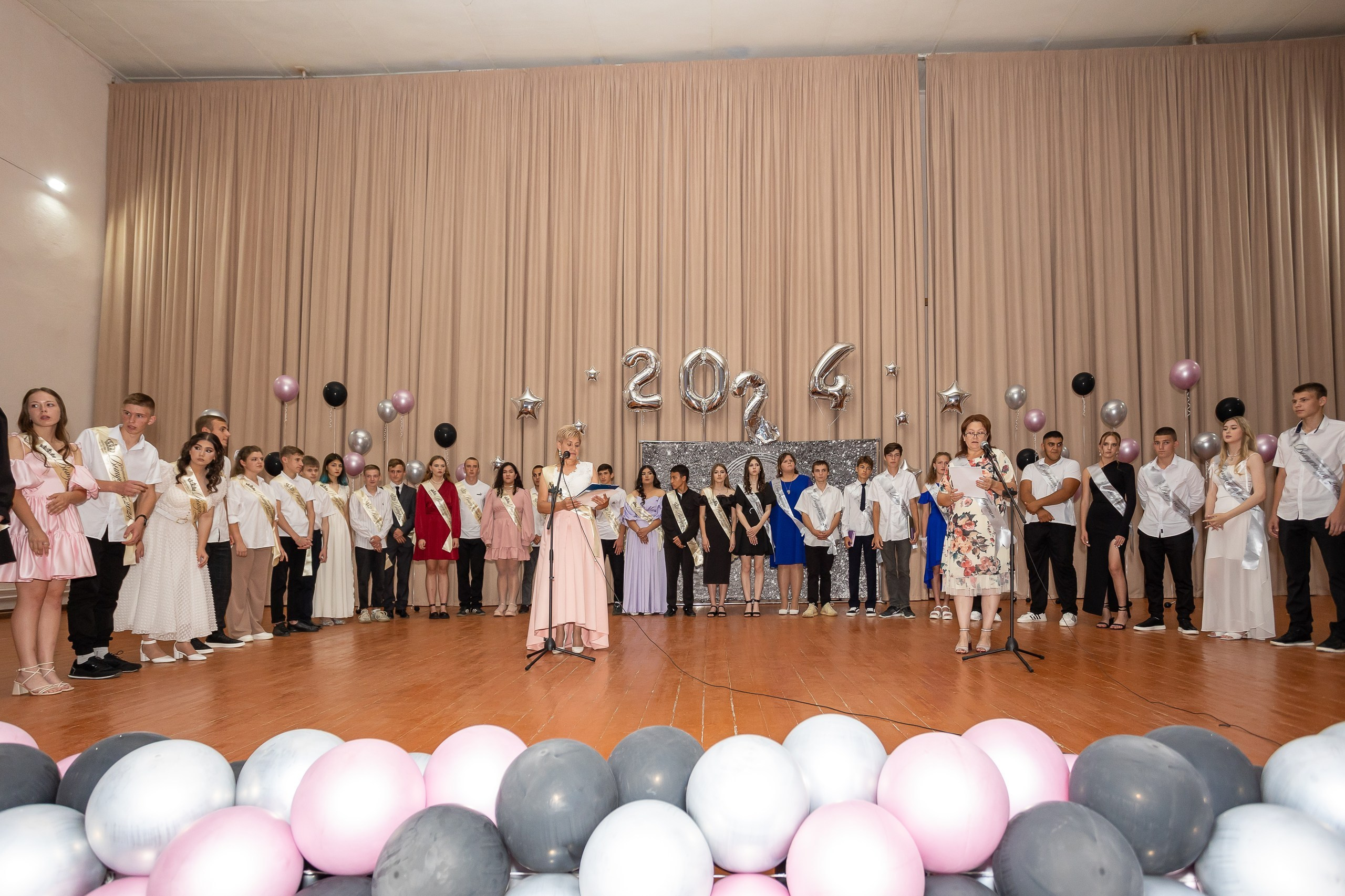 Вручение аттестата 2024 г. Выпускные альбомы Майкоп, Краснодар Елена Золотарева