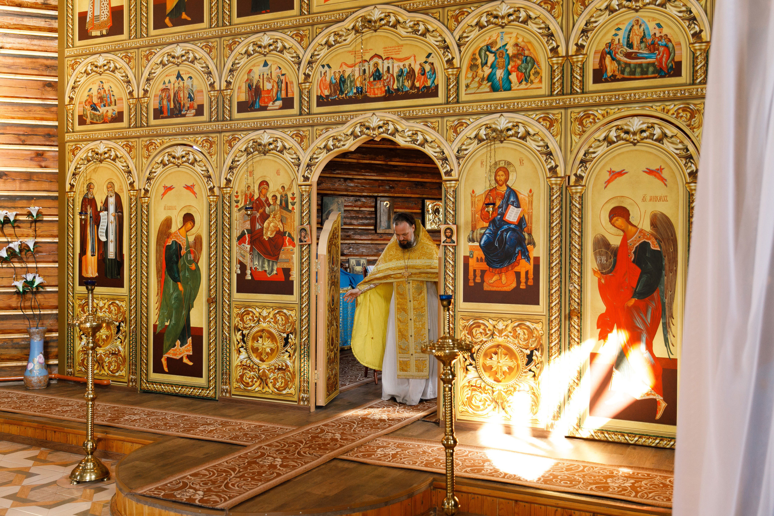 Фотограф на крещение в Сызрани. Свадебный, семейный и школьный фотограф в Сызрани Максим Баталов