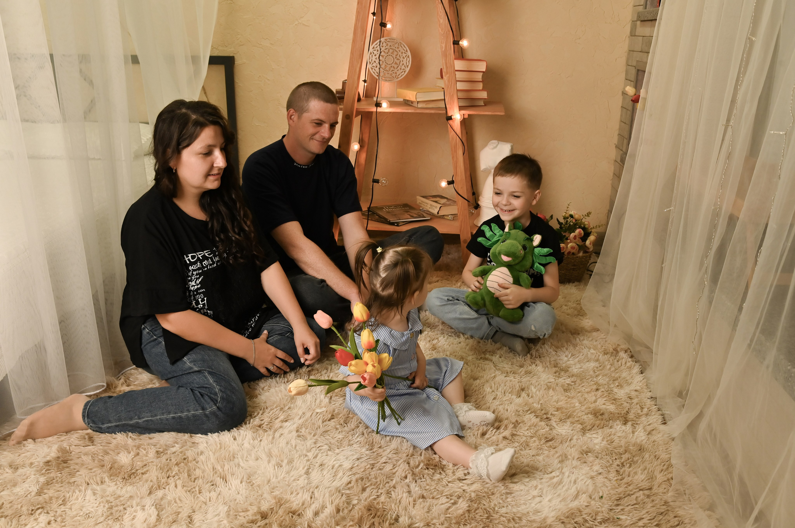 Семейные фотосессии. Фотограф Новорожденных и семейный Элла Огай г. Сатпаев