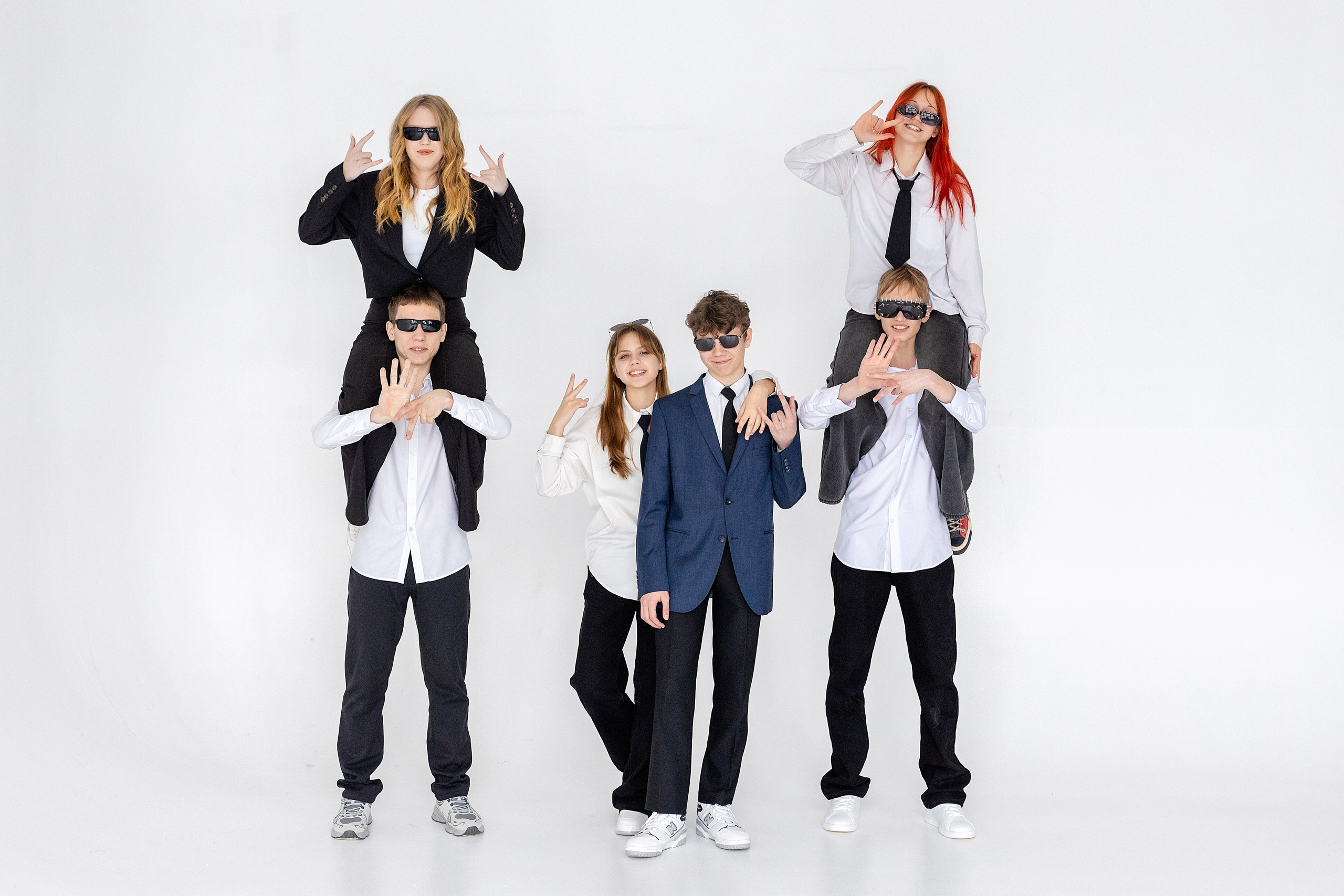 69 Школа, 9 класс. Стильный выпускной альбом Владивосток фотограф Вероника Мигачева