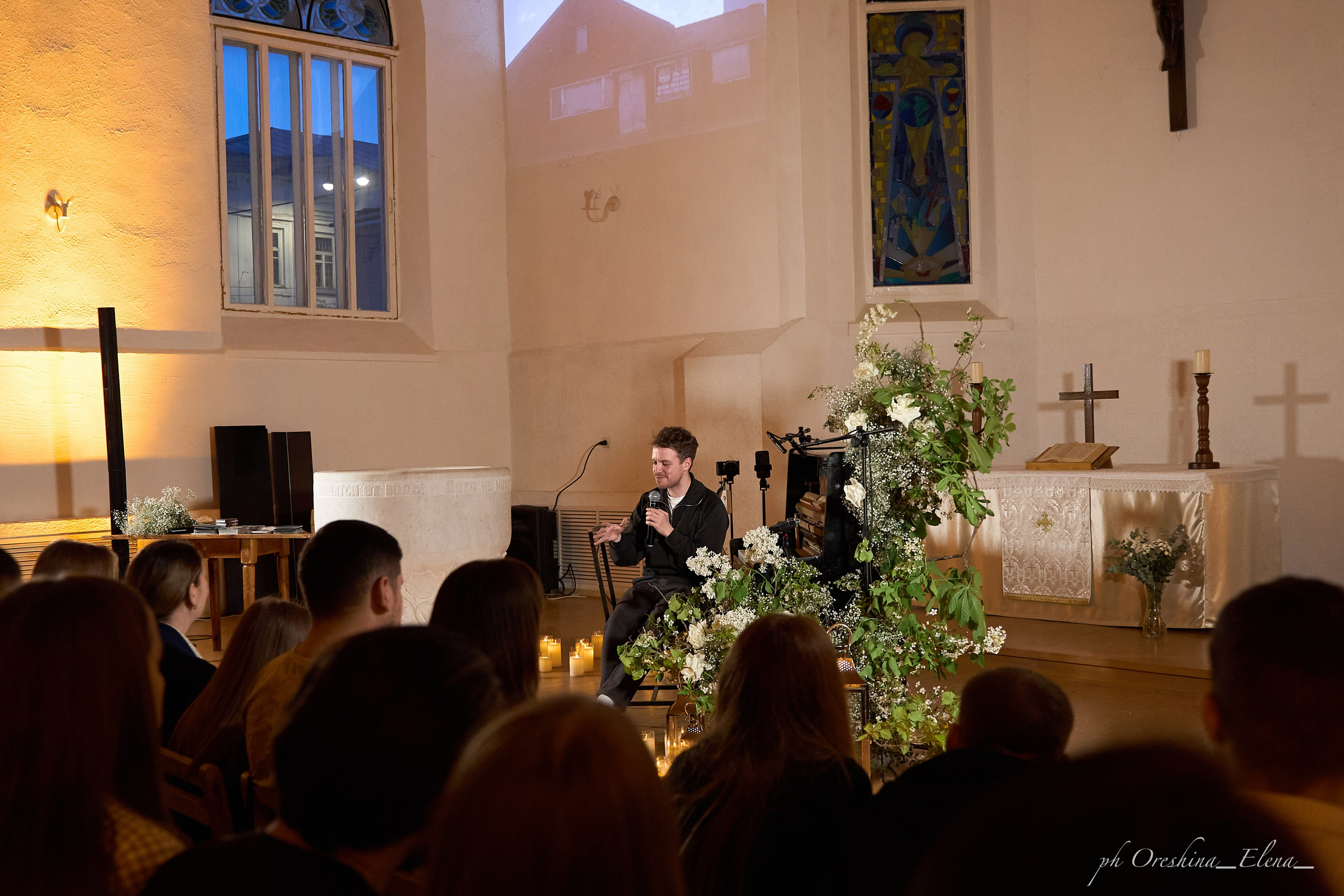 Концерт Дениса Стельмаха. Ульяновск, Евангелическо-Лютеранская церковь Св.Марии. Свадебный и семейный фотограф в Ульяновске Орешина Елена