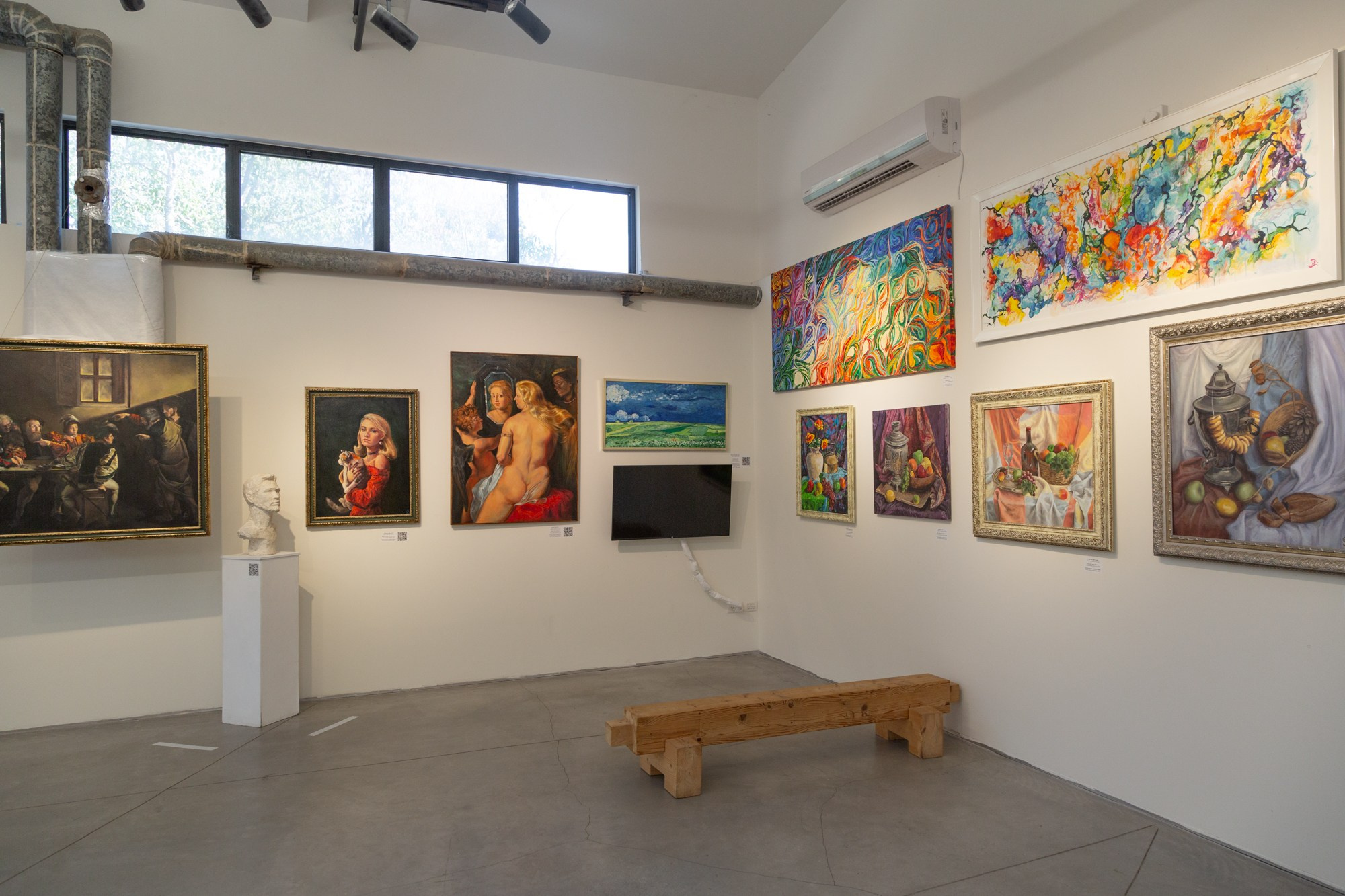 Exhibition. Artist Margarita Gusak