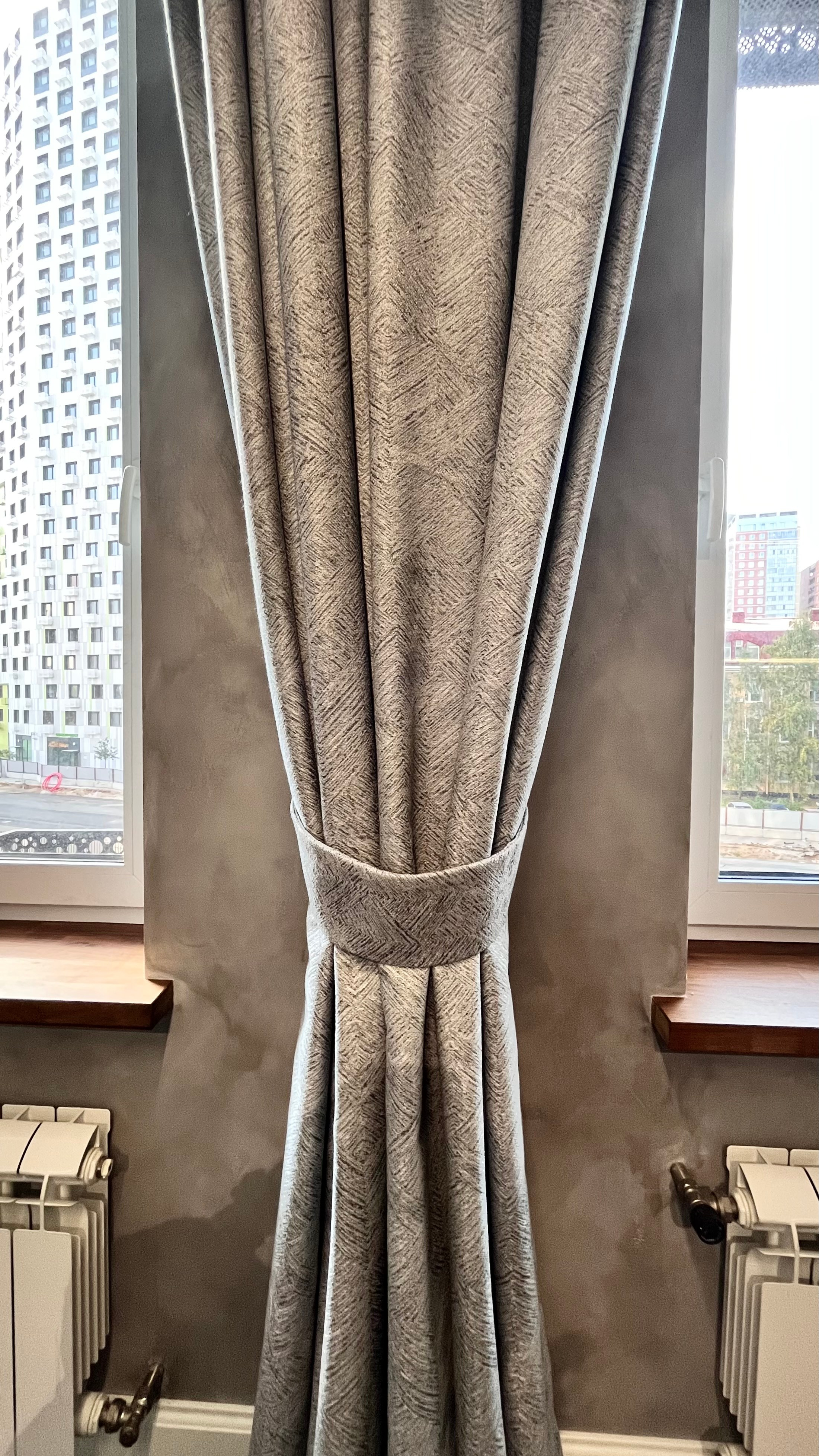 Шторы в зал