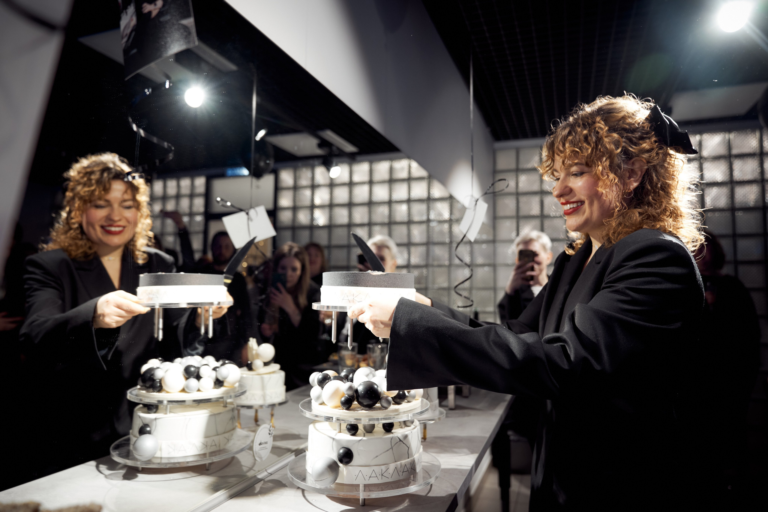 • салон ЛАК. 10 лет. Фоторепортаж мероприятия. Фотограф, индивидуальные женские, мужские фотосессии в Ростове-на-Дону