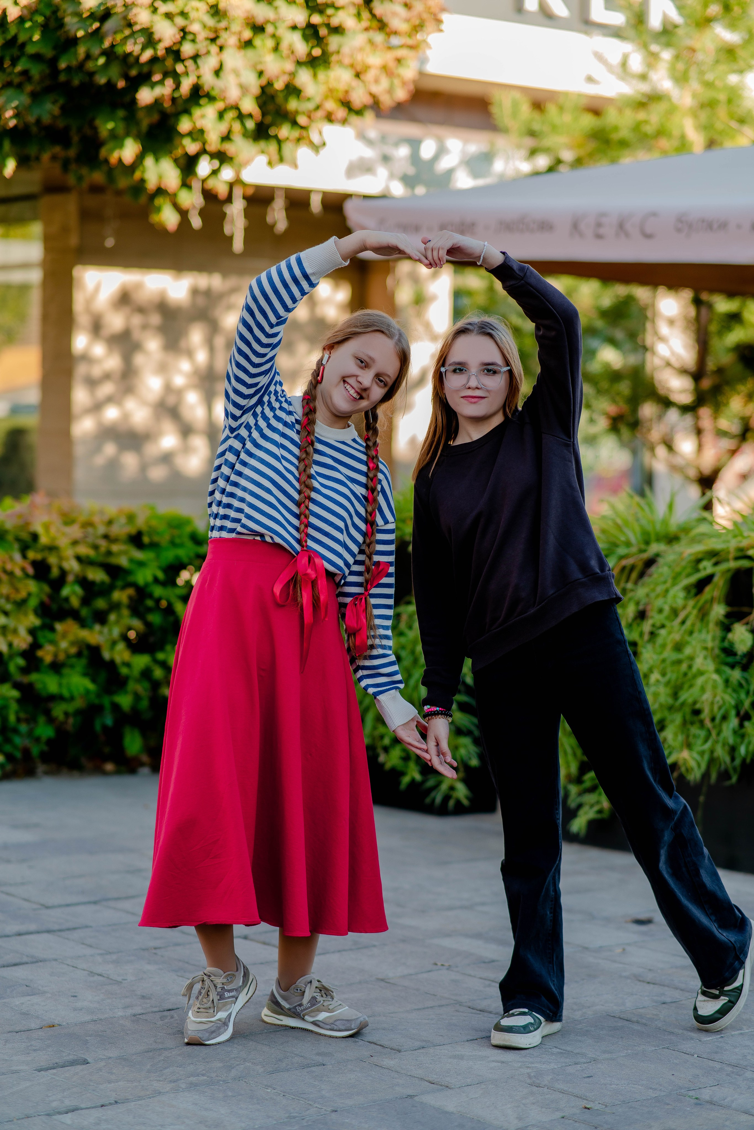 Выпускные (школьные) альбомы (книги) в Ростове-на-Дону. Современные Выпускные Альбомы в Ростове-на-Дону