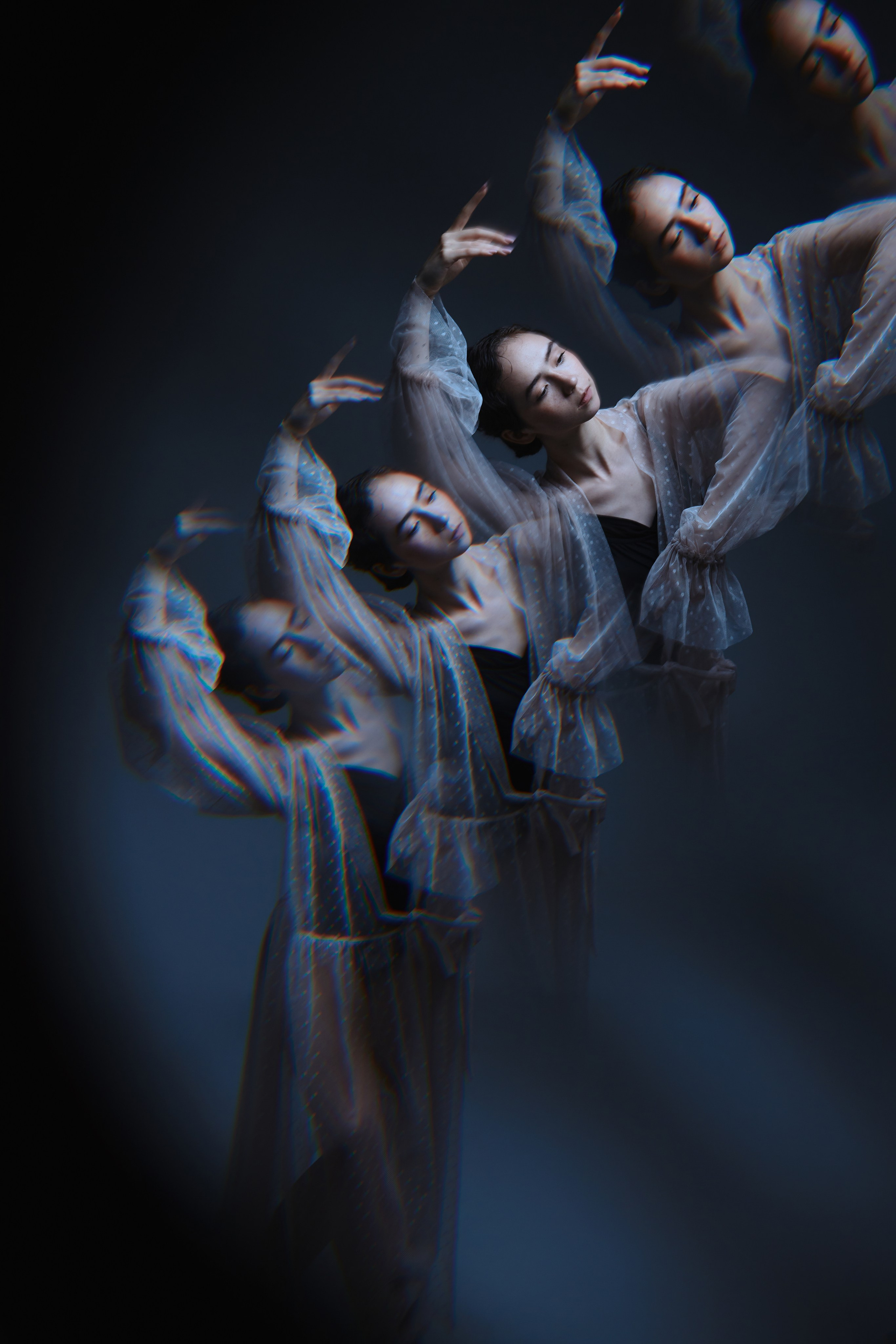 Фотосессия в образе балерины в платье сетка СИНИОКО. Одежда из Санкт-Петербурга СИНИОКО