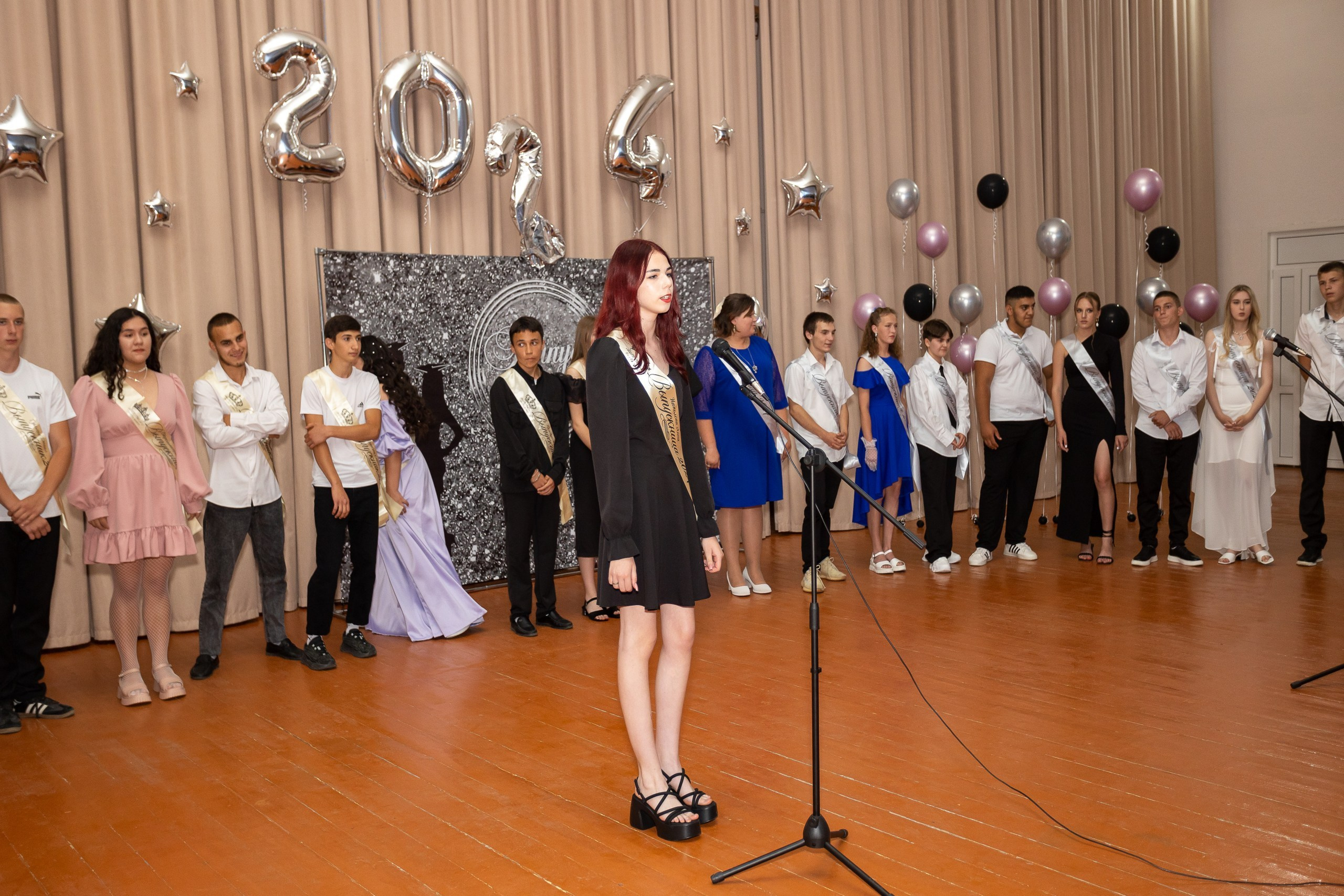 Вручение аттестата 2024 г. Выпускные альбомы Майкоп, Краснодар Елена Золотарева