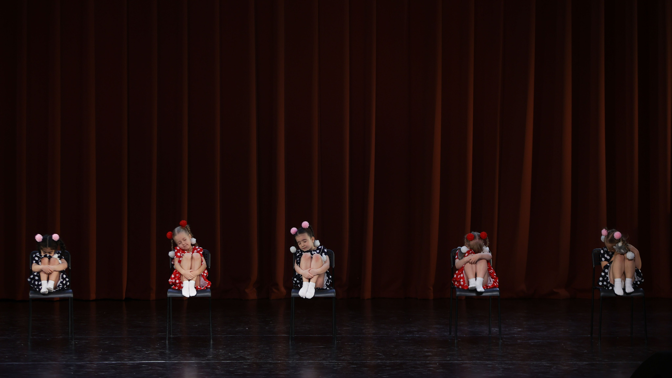 Фестиваль хореографического искусства «КУБОК ЛЕГЕНДЫ — 2025». Выпускные альбомы и школьный фотограф в Подольске, Троицке, Щербинке, Москве и Московской области