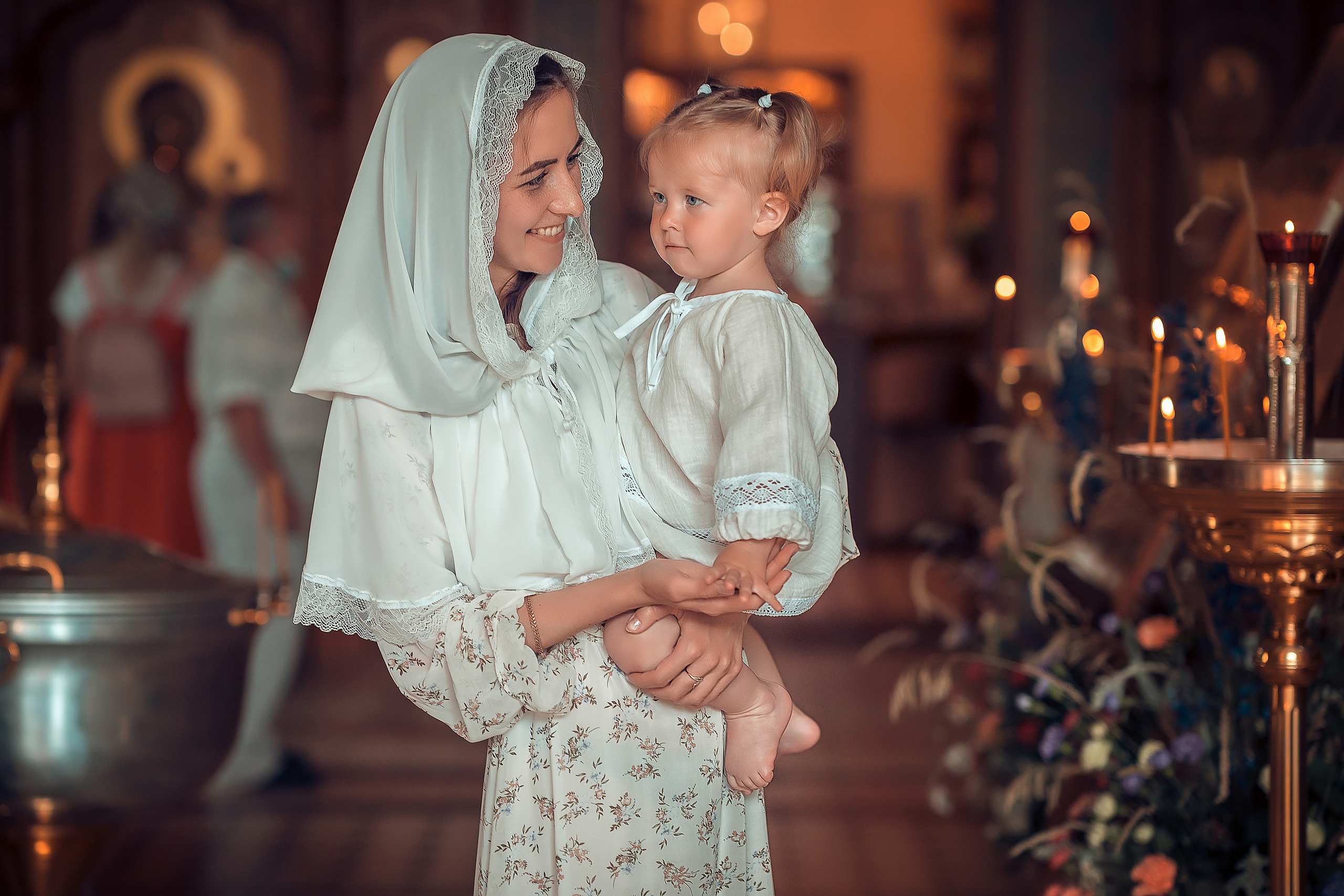 Крещение малышки в Красноярске. Фотограф на Крещение и Венчание в Красноярске Рамазанова Юлия