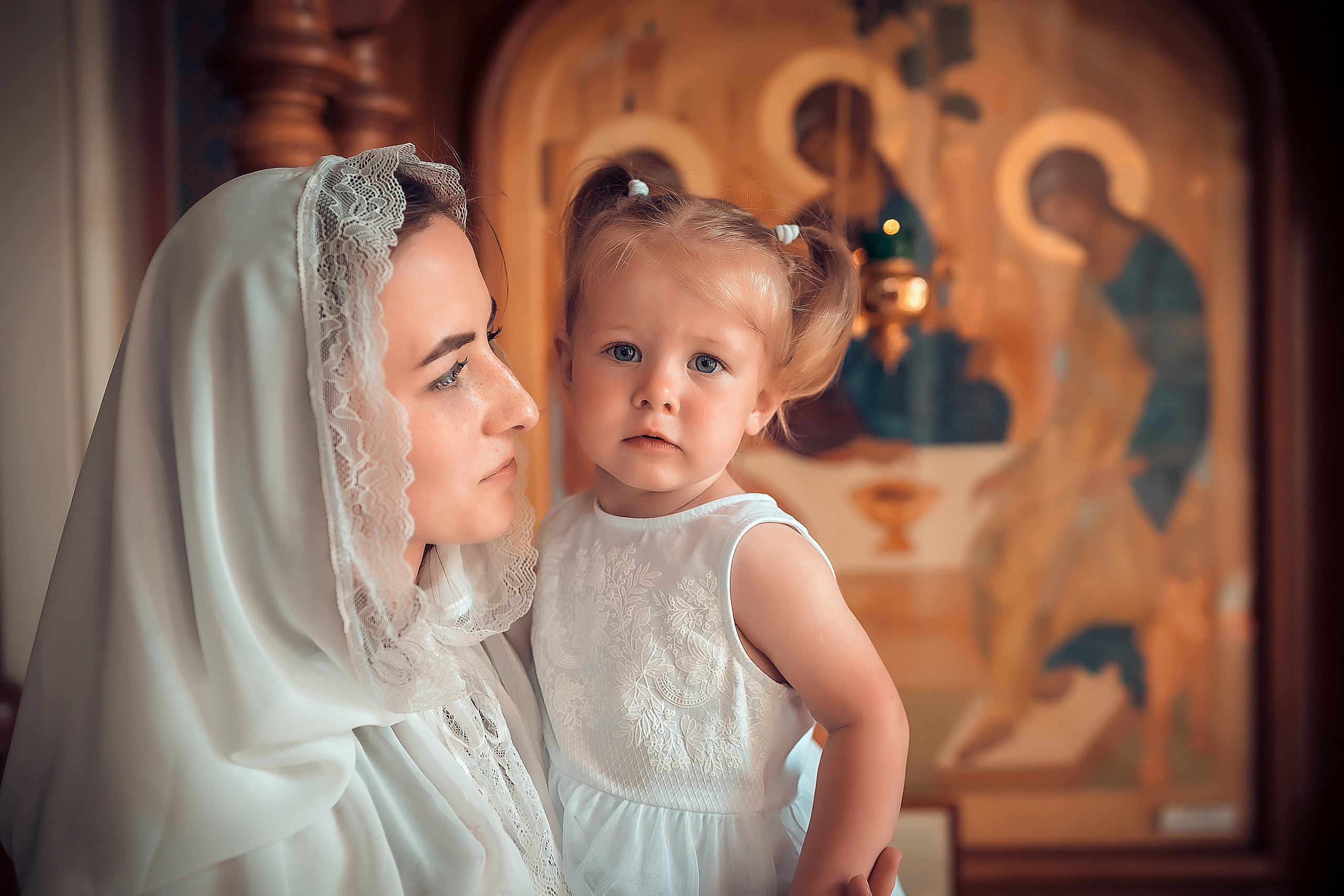 Крещение малышки в Красноярске. Фотограф на Крещение и Венчание в Красноярске Рамазанова Юлия