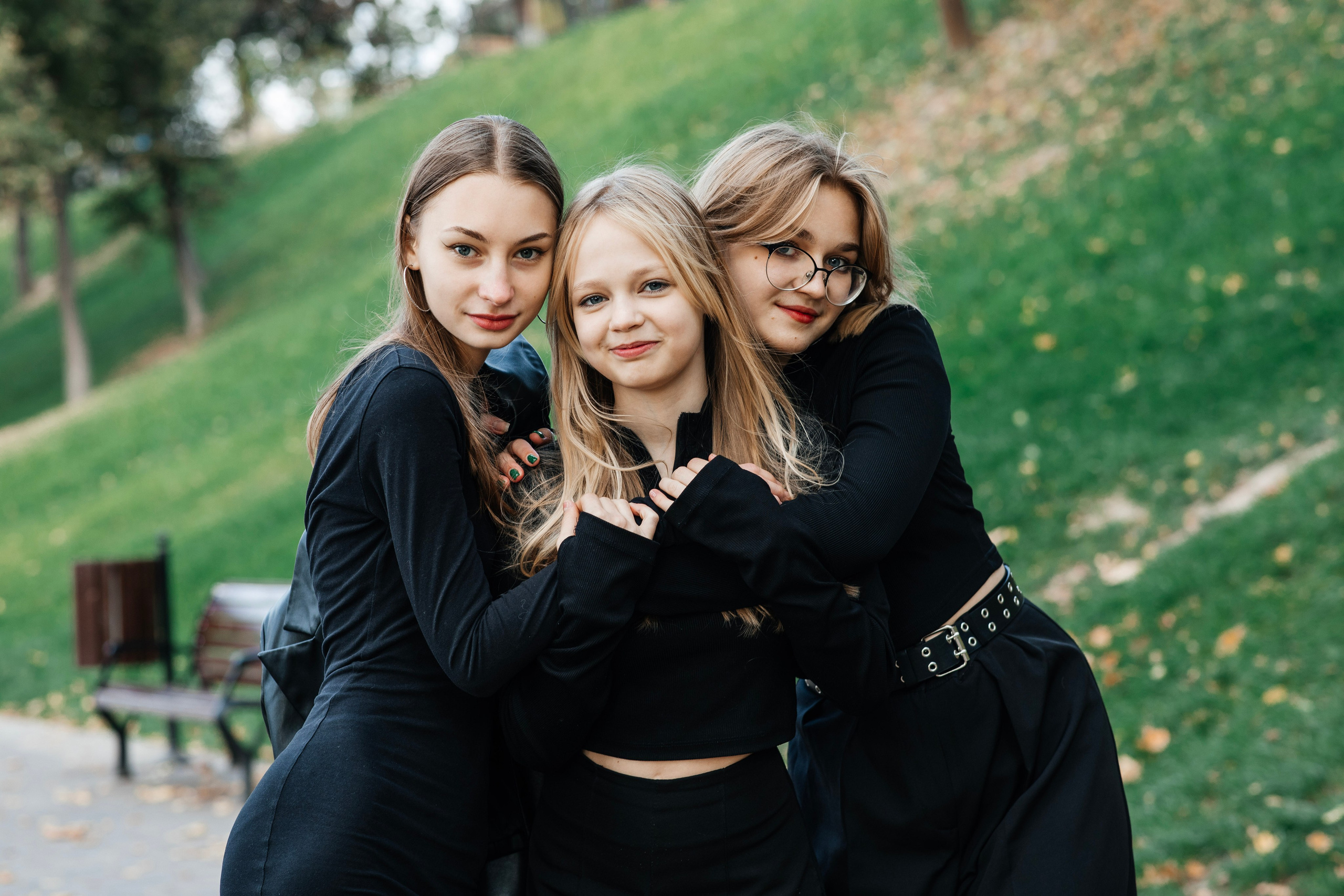 Фотосессия для выпускного альбома в парке Им. Талалихина. Выпускные альбомы в Подольске Москве и МО