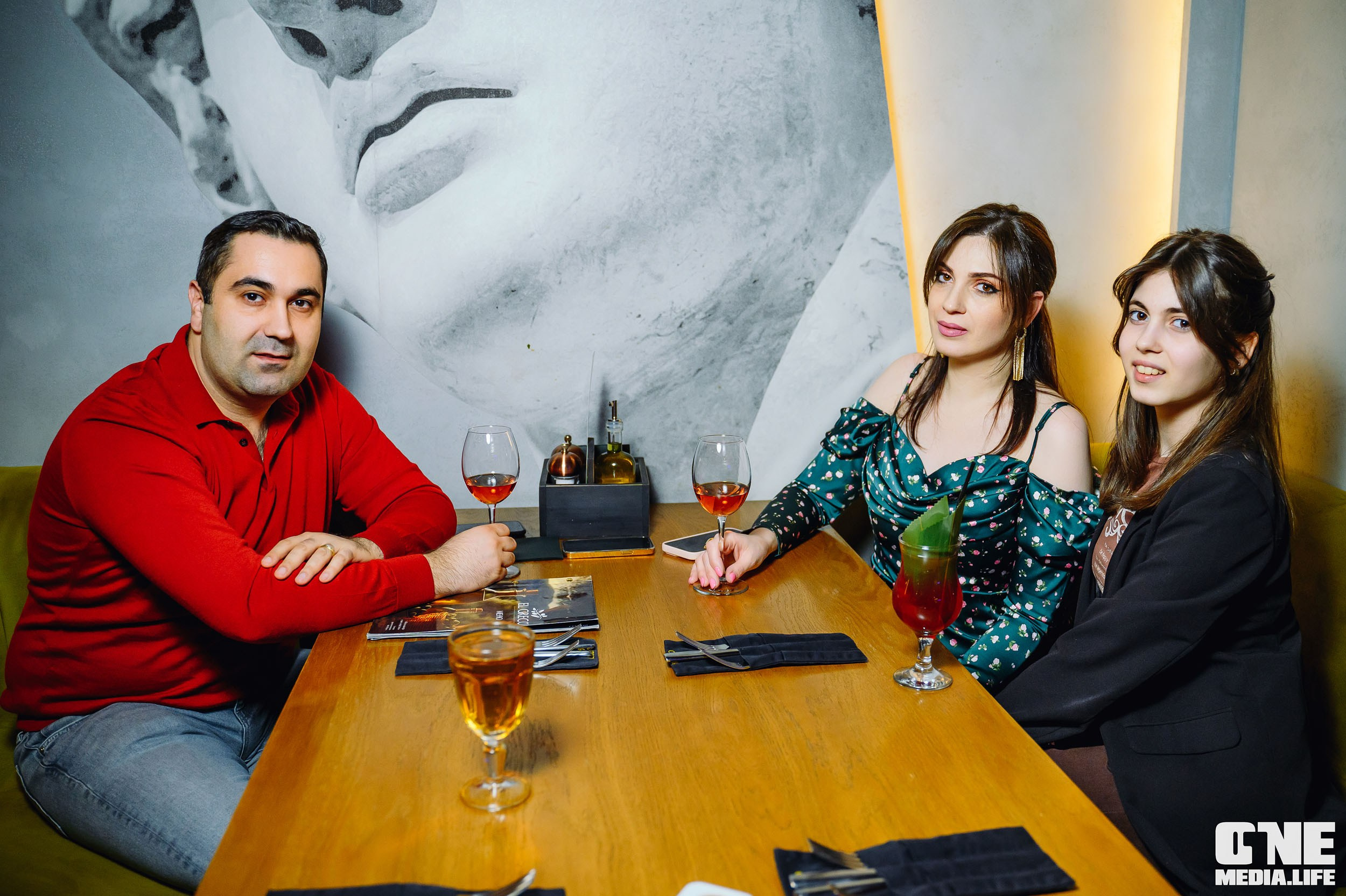 8 Марта в El Greco. One Media Life: фоторепортажи, фотоотчеты с мероприятий и заведений