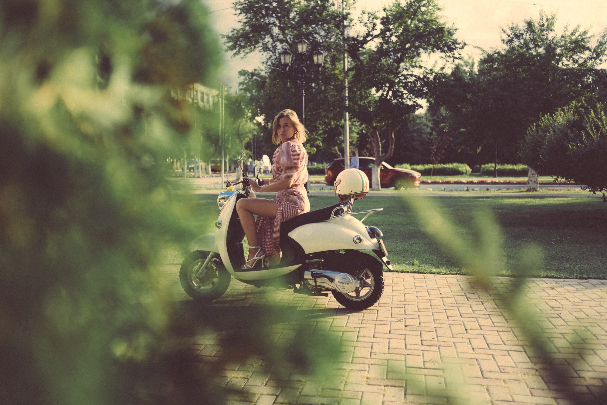 Фотопроект Женя, женский портрет в Тюмени. Портретный фотограф Тюмень Дарья Мустафина