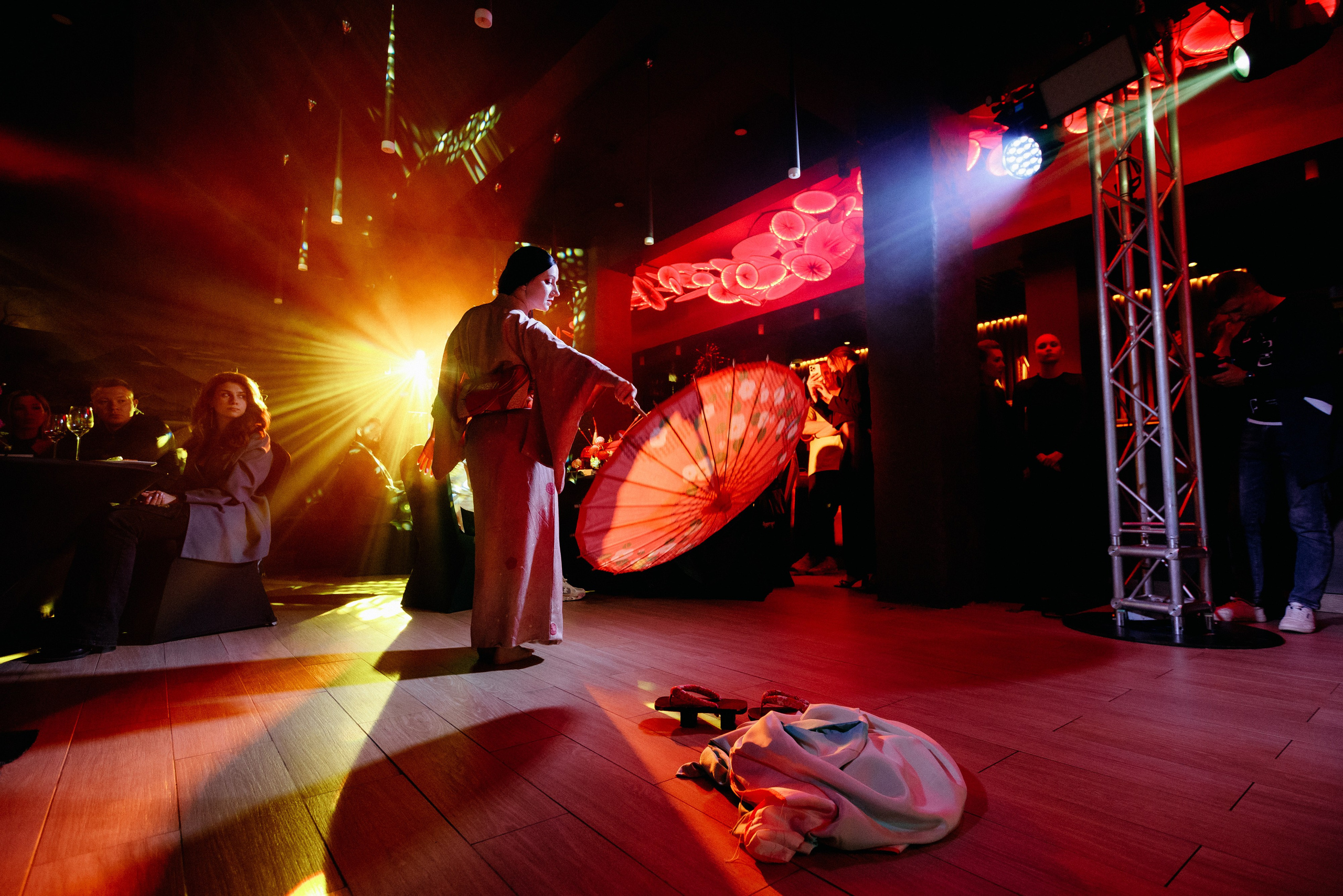 HANAMI — МЕМУАРЫ ГЕЙШИ. СВОИ. ФОТООТЧЕТЫ-СОБЫТИЯ-МЕСТА