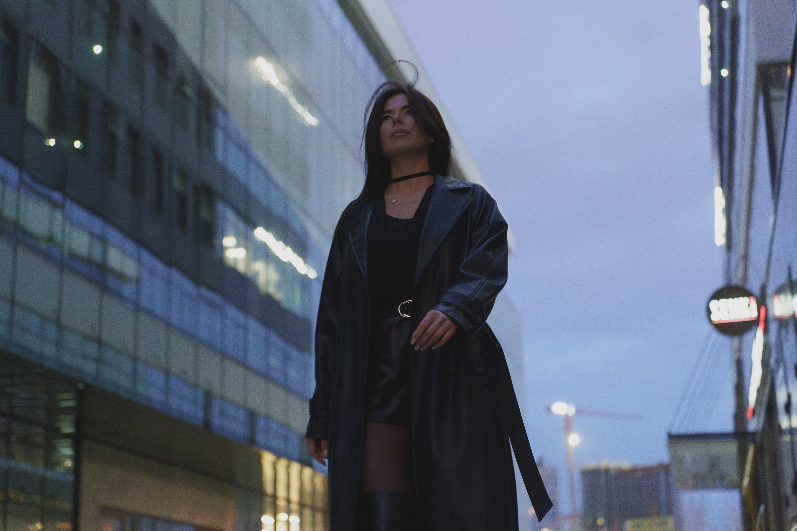 Портрет уверенной в себе женщины | фотосессия для соцсетей в Екатеринбурге