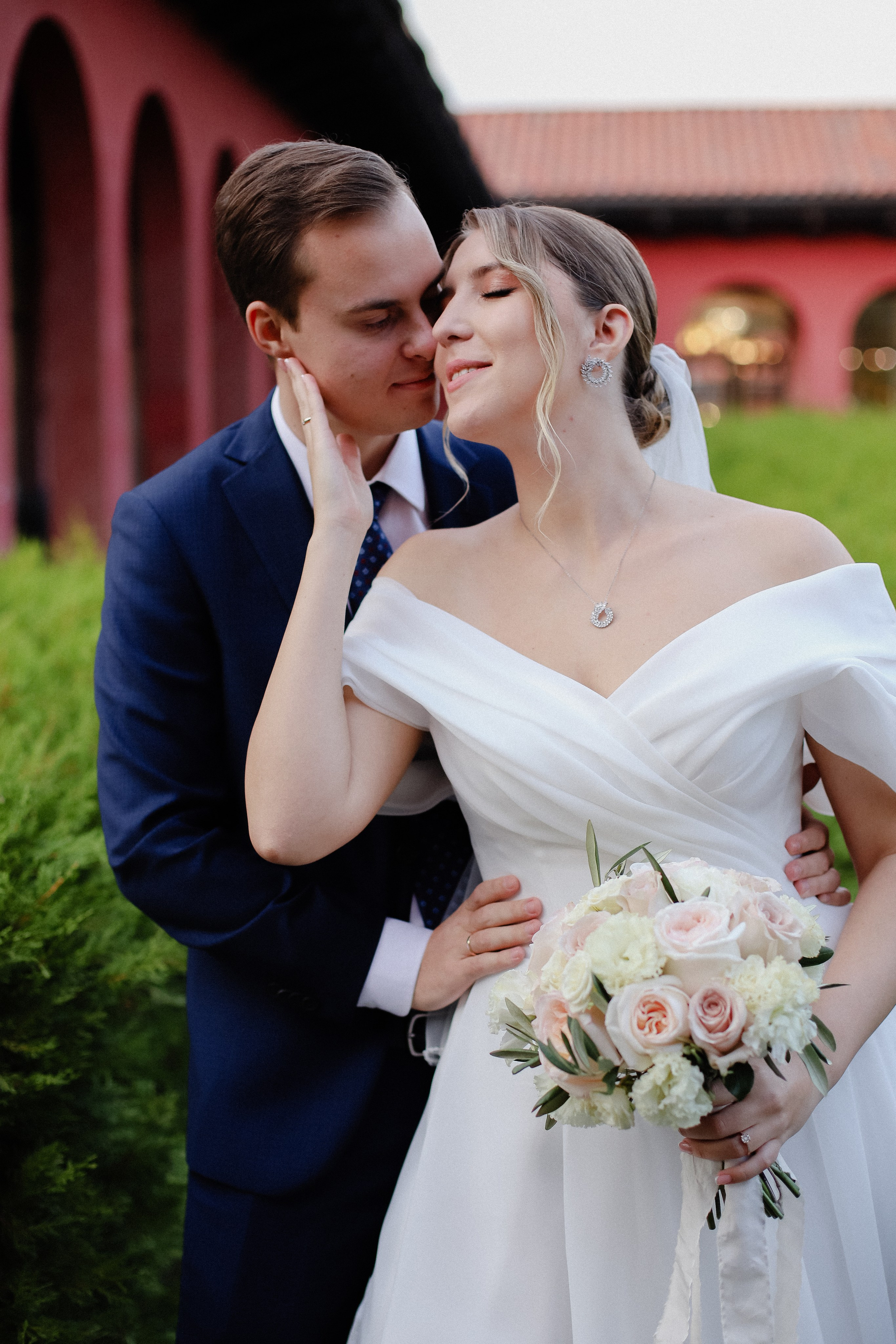 Илья и Анастасия. Фотограф в Алматы и Москве Даша Пушкина