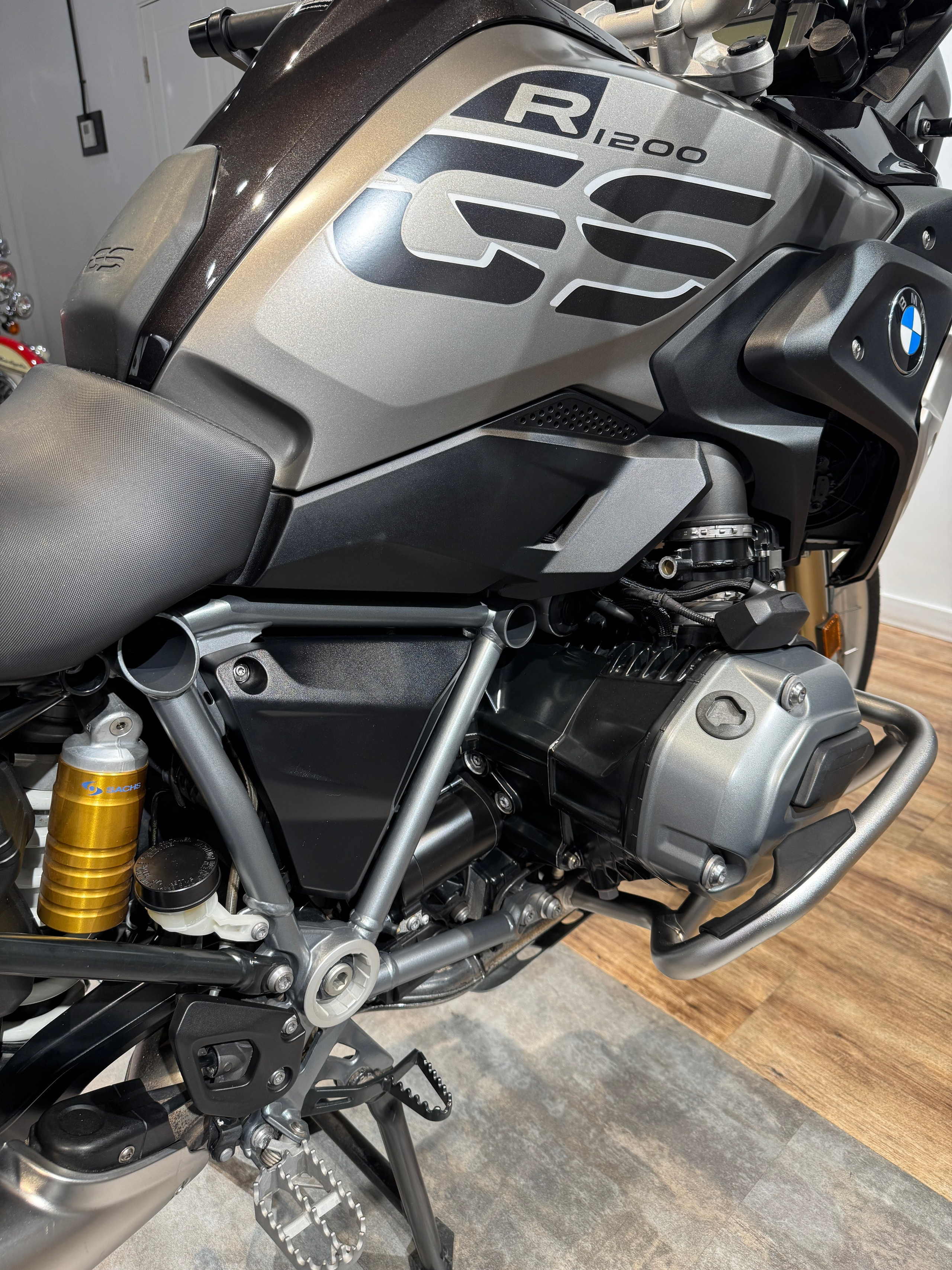 2015 BMW R1200GS Black/Agate Grey — купить мотоцикл. Hello Davidson, Москва. Только хорошие мотоциклы…