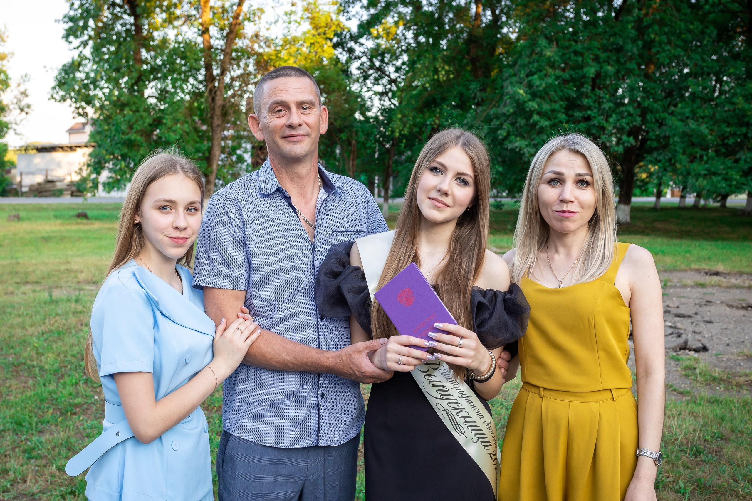 Вручение аттестата 2024 г. Выпускные альбомы Майкоп, Краснодар Елена Золотарева