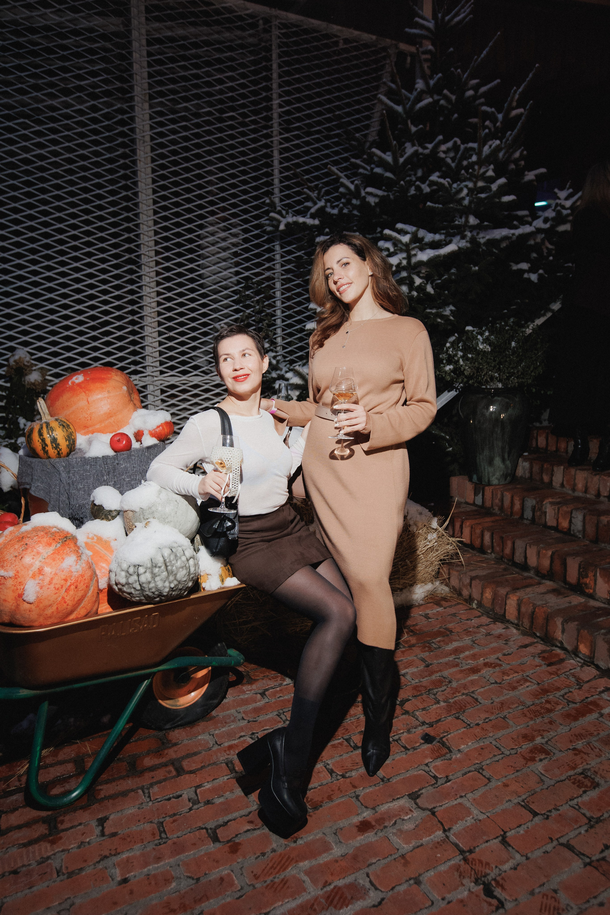 ВИННЫЙ ФЕСТИВАЛЬ. СВОИ. ФОТООТЧЕТЫ-СОБЫТИЯ-МЕСТА