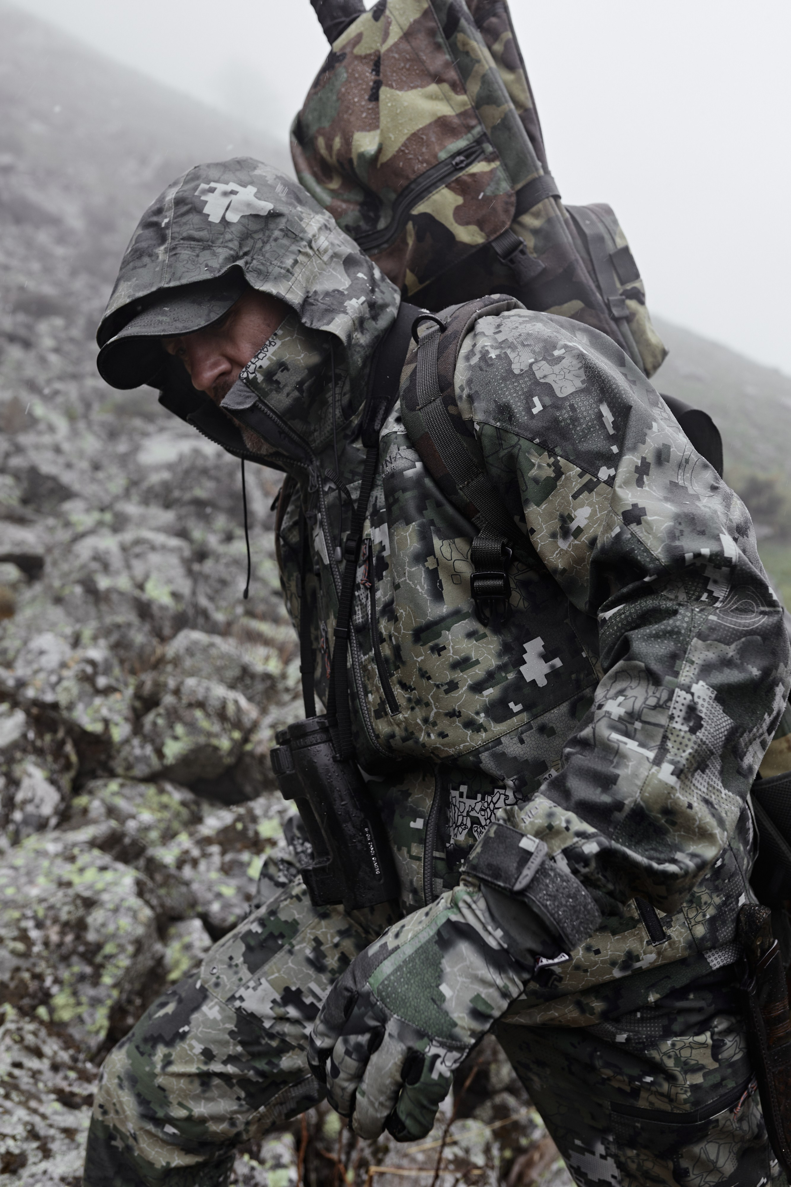 Съемка для бренда охотничьей одежды под ключ. Фотограф Продюсер в горах КБР / Москва Нальчик Горы