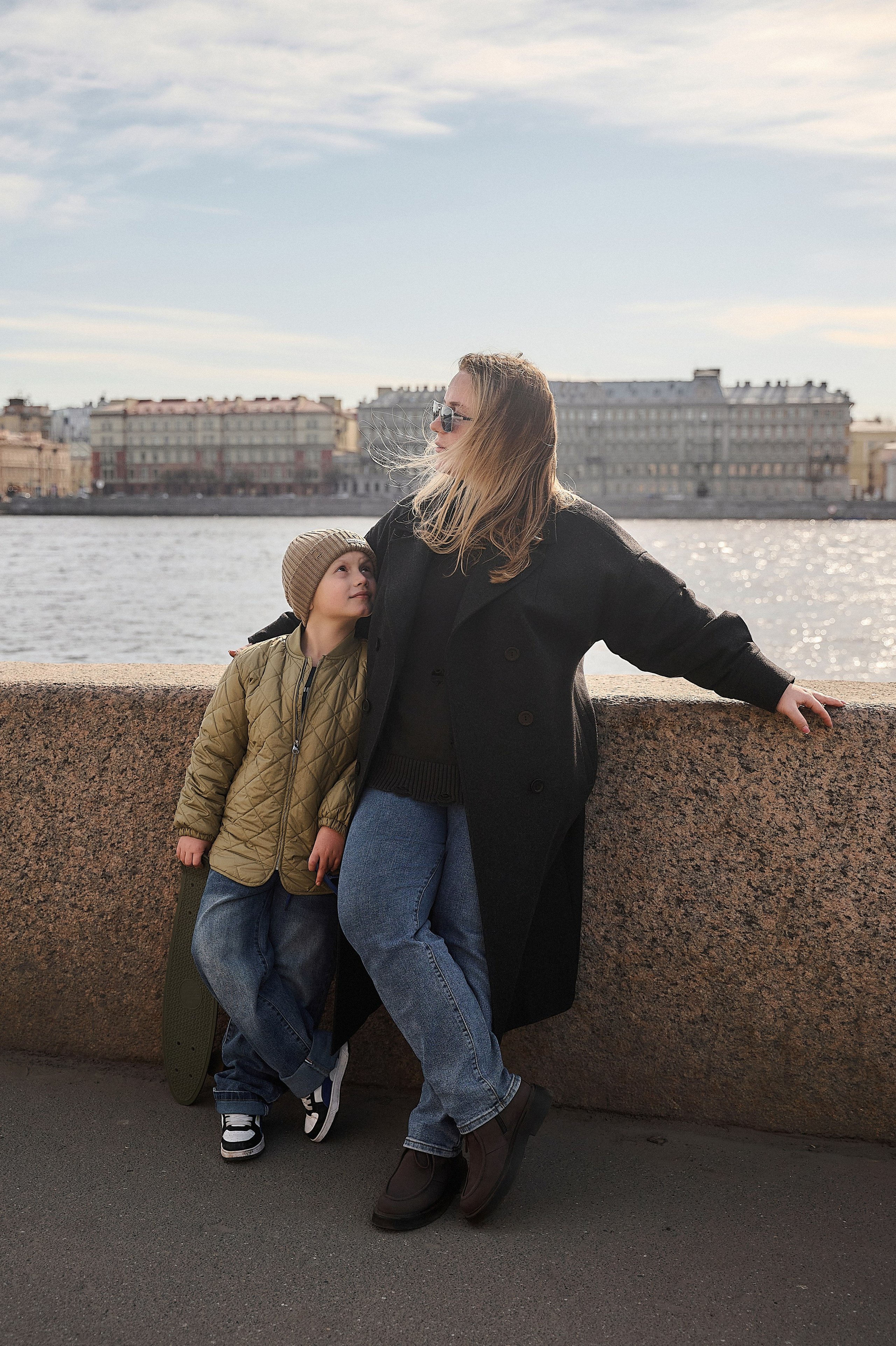 Весенняя прогулка на набережной. Семейный и детский фотограф Катерина Рожкова