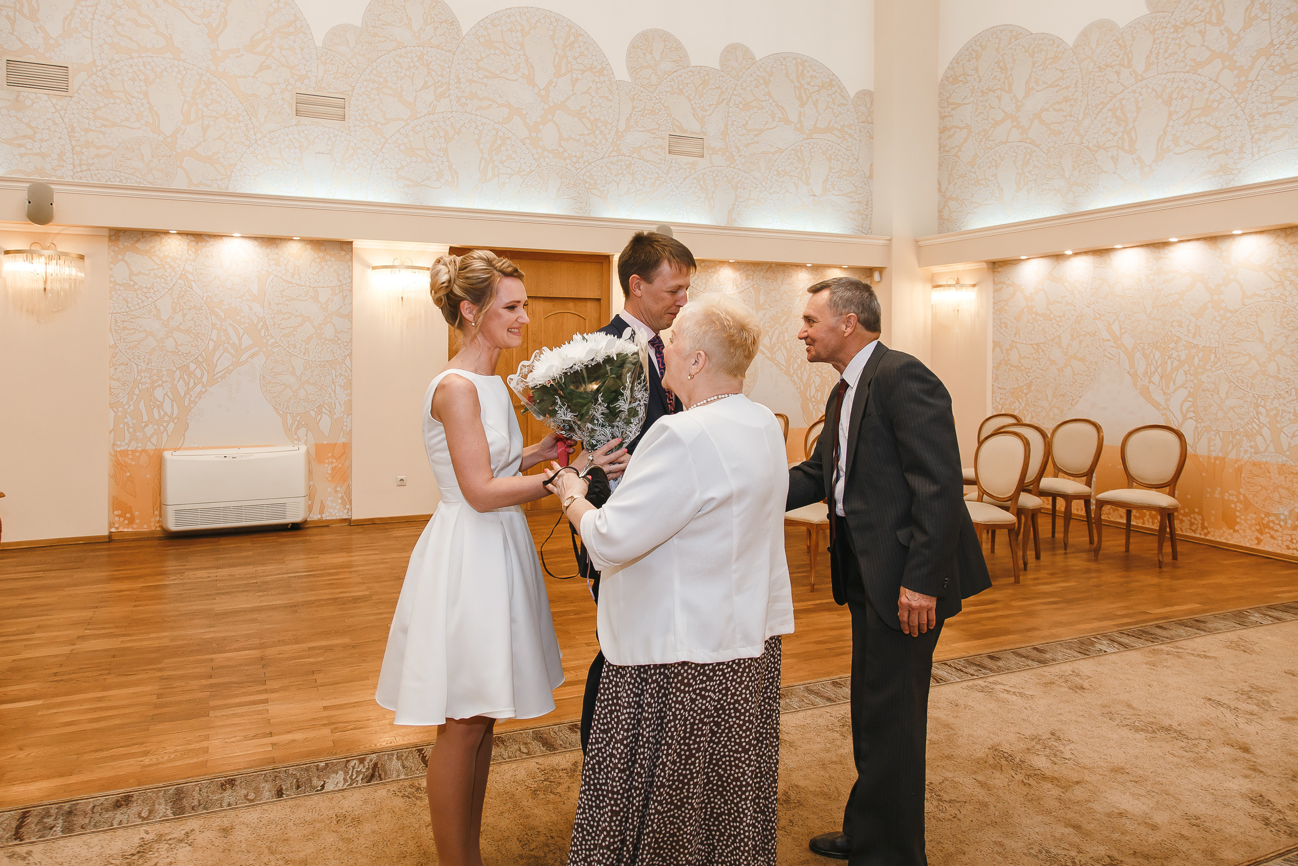 Фотосъемка свадьбы во Фрунзенском ЗАГСе