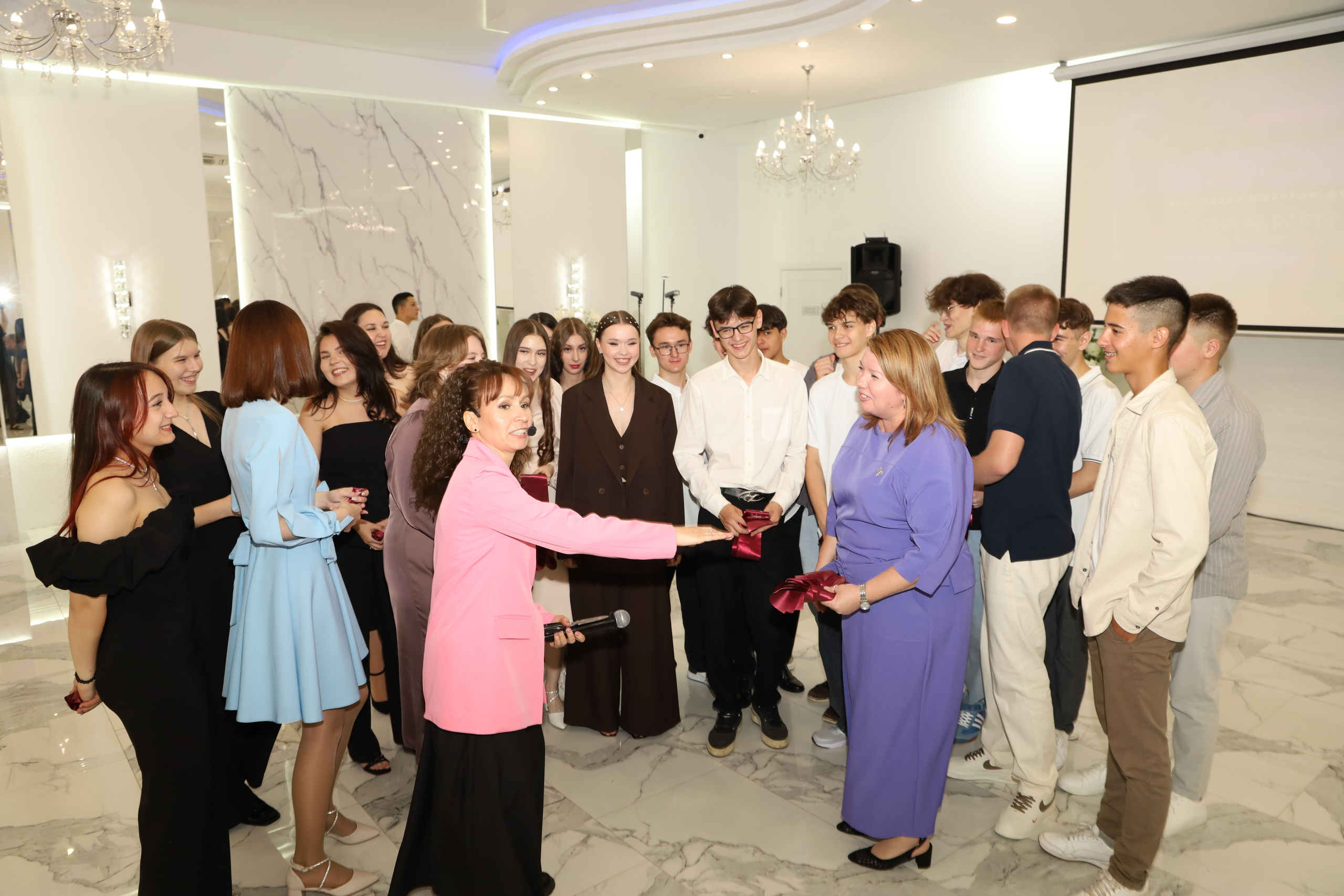 Выпускной 9Д 62 школы. Семейный фотограф в Казани Римма Гатауллина