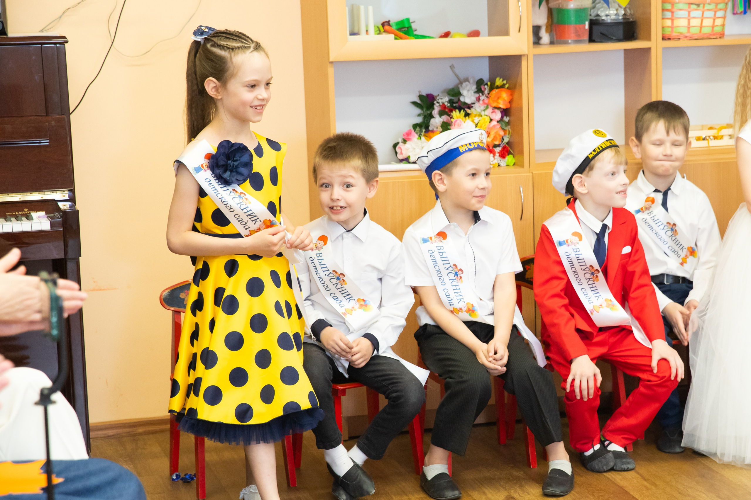 Репортаж с детского праздника. ВЫПУСКНЫЕ АЛЬБОМЫ для детского сада и школы Санкт-Петербург и Лен. область