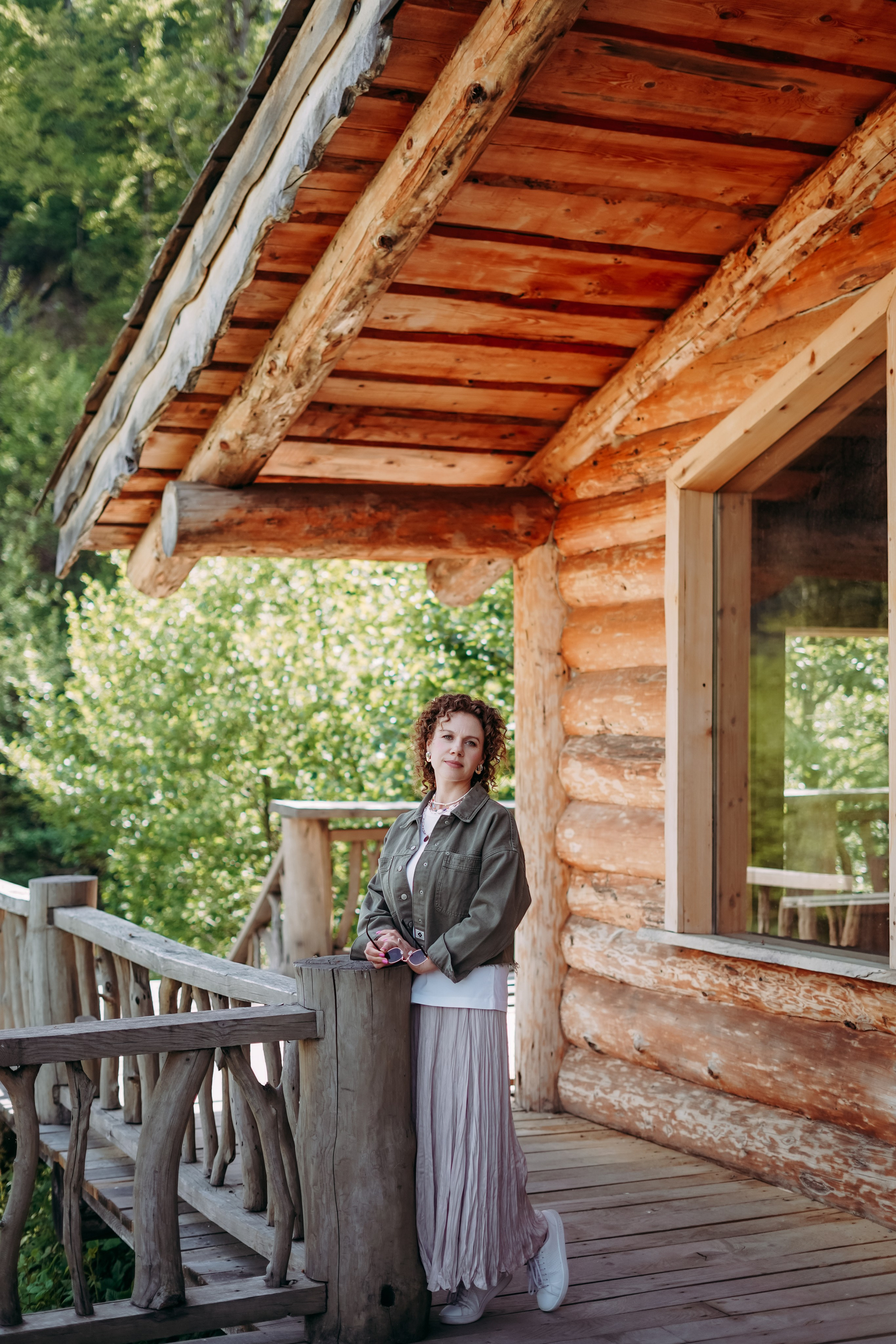Апрель в горах. Фотосессия для Светланы в Красной Поляне. Фотограф в Сочи и Абхазии | Фототуры | September Air