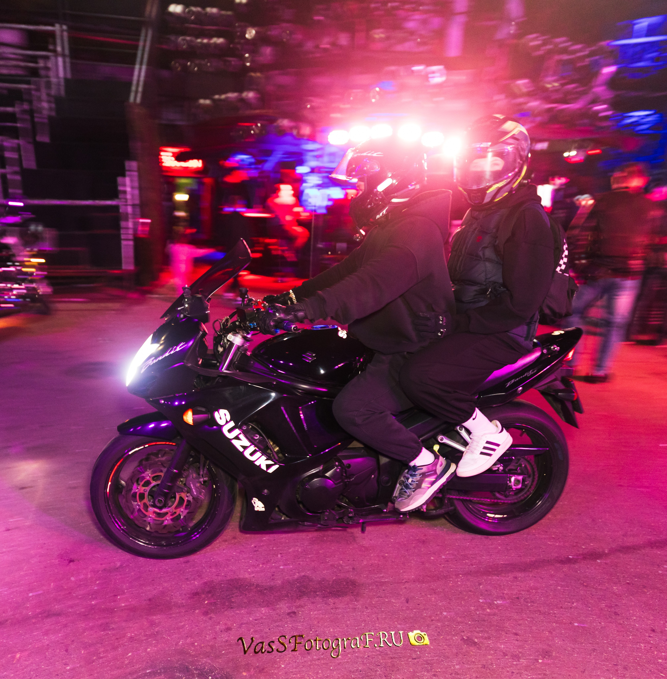 SEXTON BAIK CLUB