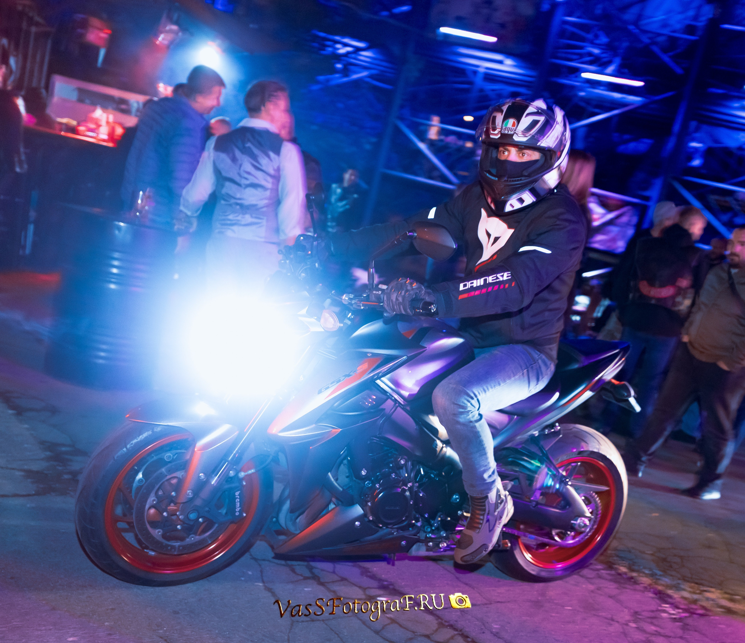 SEXTON BAIK CLUB