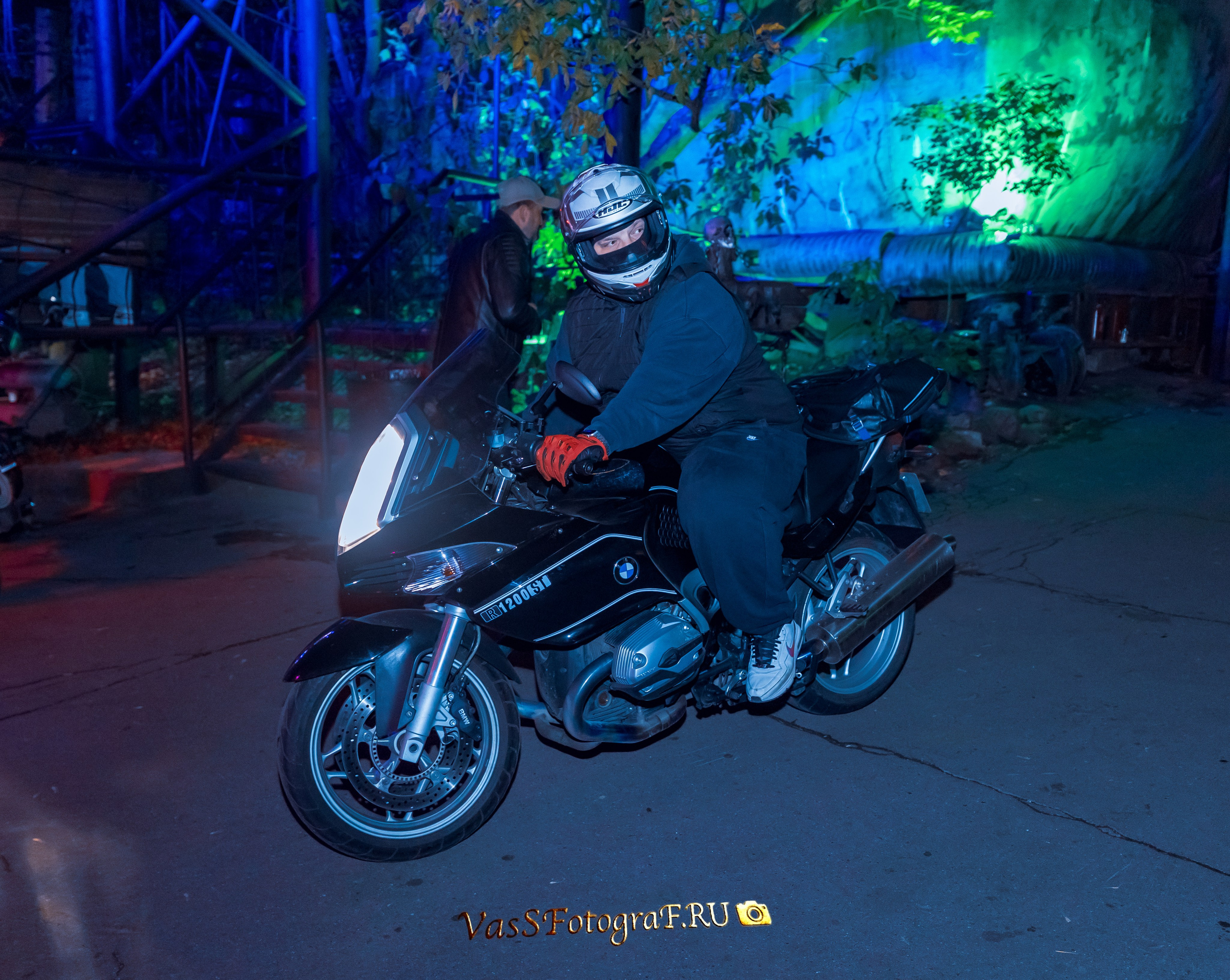 SEXTON BAIK CLUB