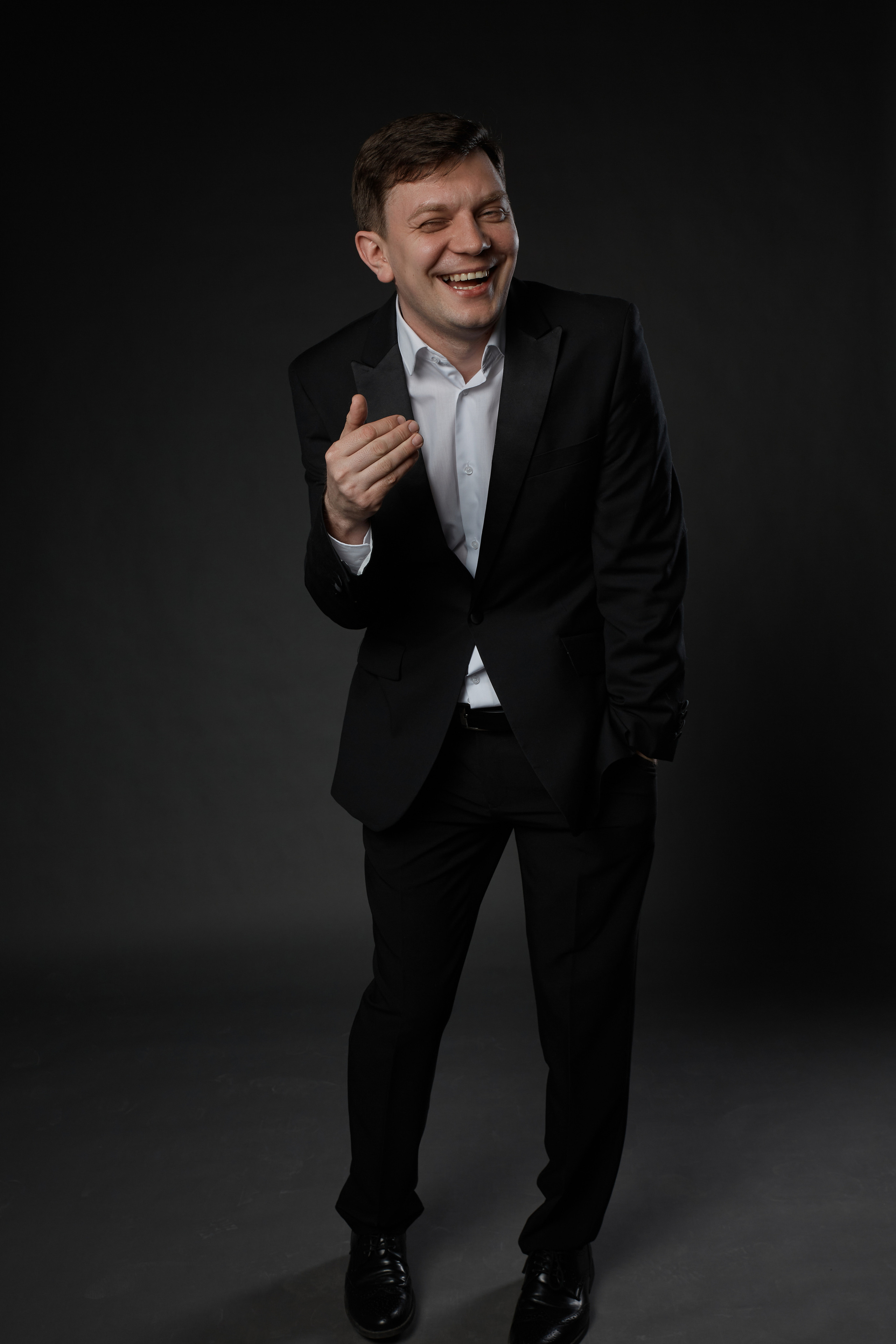 Портфолио для актера театра и кино Евгения Сафонова. Свадебный фотограф, портретный фотограф в Москве и Саратове Оксана Анциферова