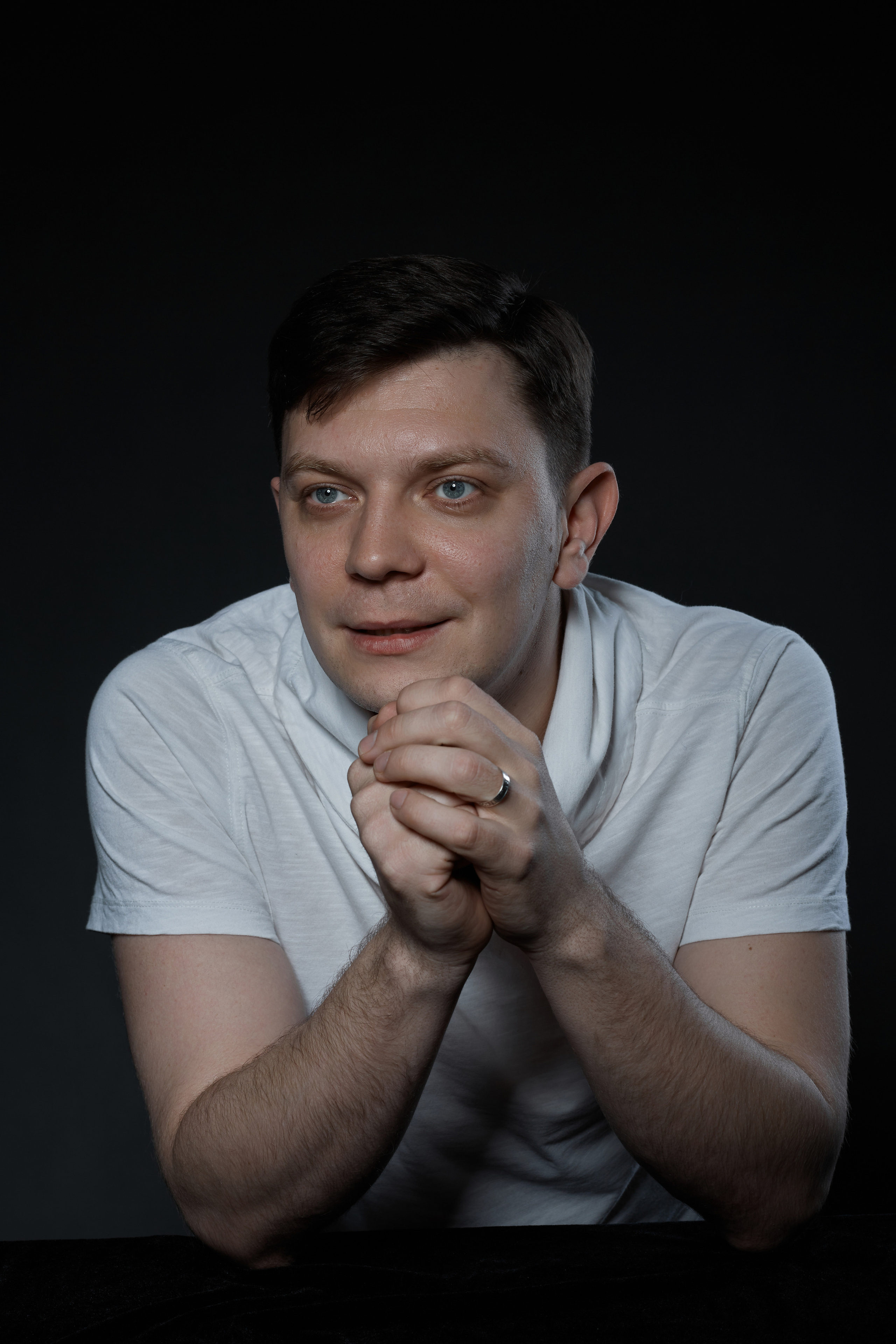 Портфолио для актера театра и кино Евгения Сафонова. Свадебный фотограф, портретный фотограф в Москве и Саратове Оксана Анциферова