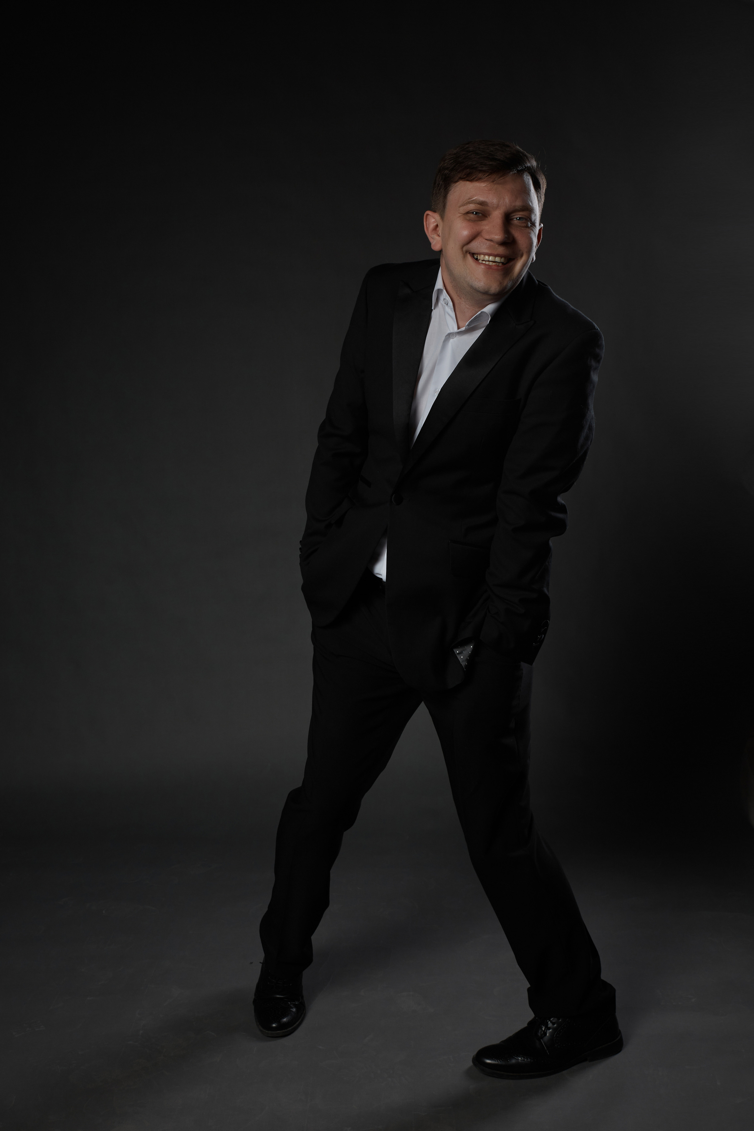 Портфолио для актера театра и кино Евгения Сафонова. Свадебный фотограф, портретный фотограф в Москве и Саратове Оксана Анциферова