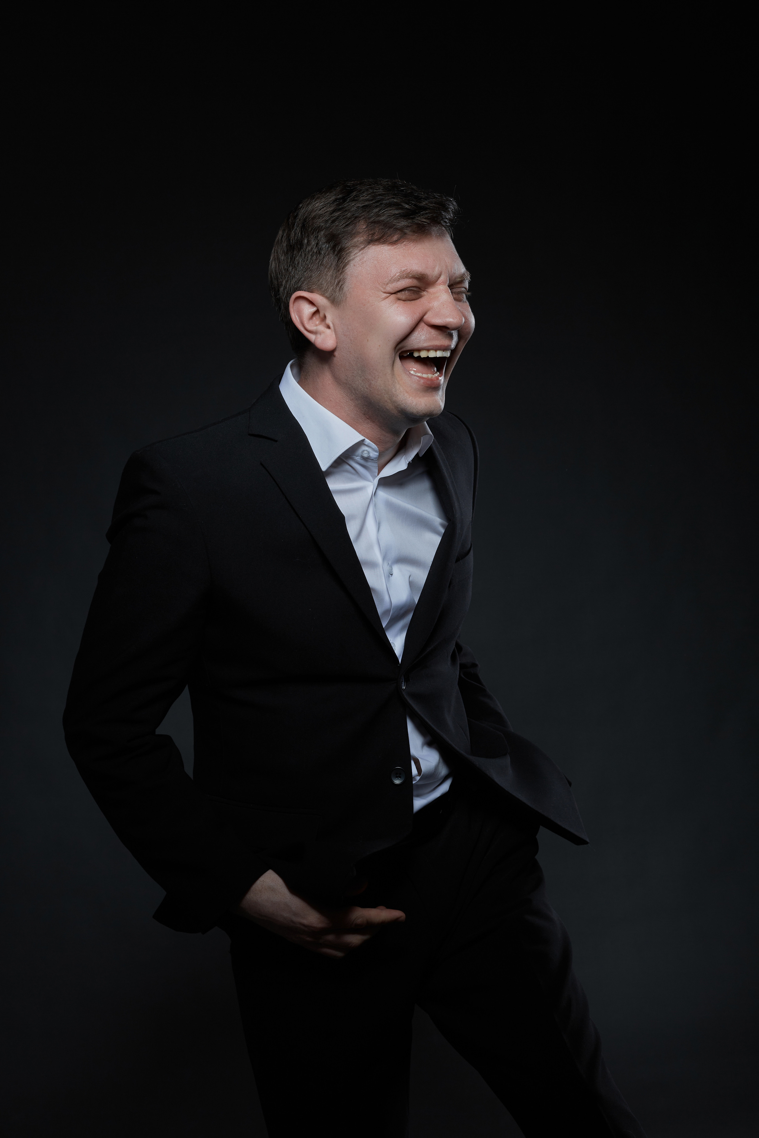 Портфолио для актера театра и кино Евгения Сафонова. Свадебный фотограф, портретный фотограф в Москве и Саратове Оксана Анциферова