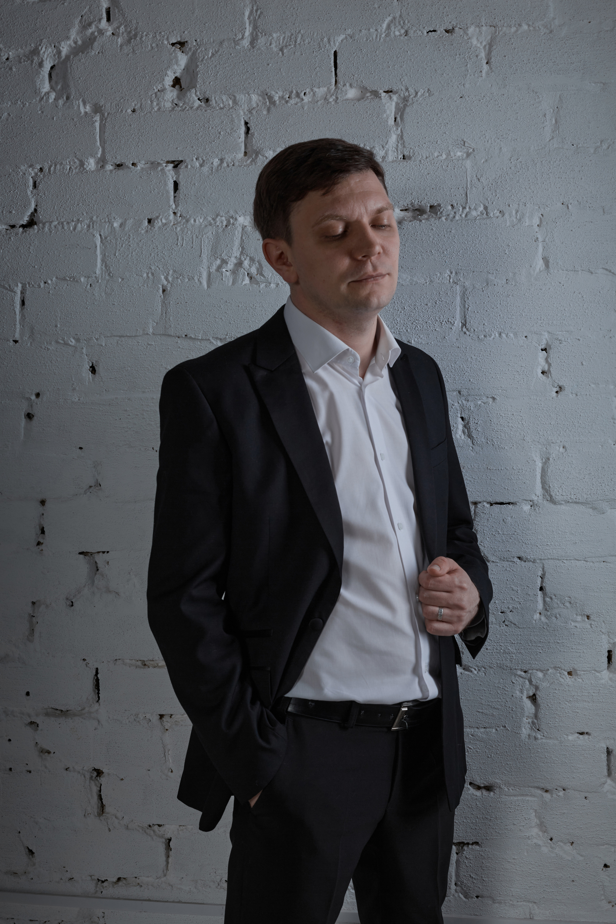 Портфолио для актера театра и кино Евгения Сафонова. Свадебный фотограф, портретный фотограф в Москве и Саратове Оксана Анциферова