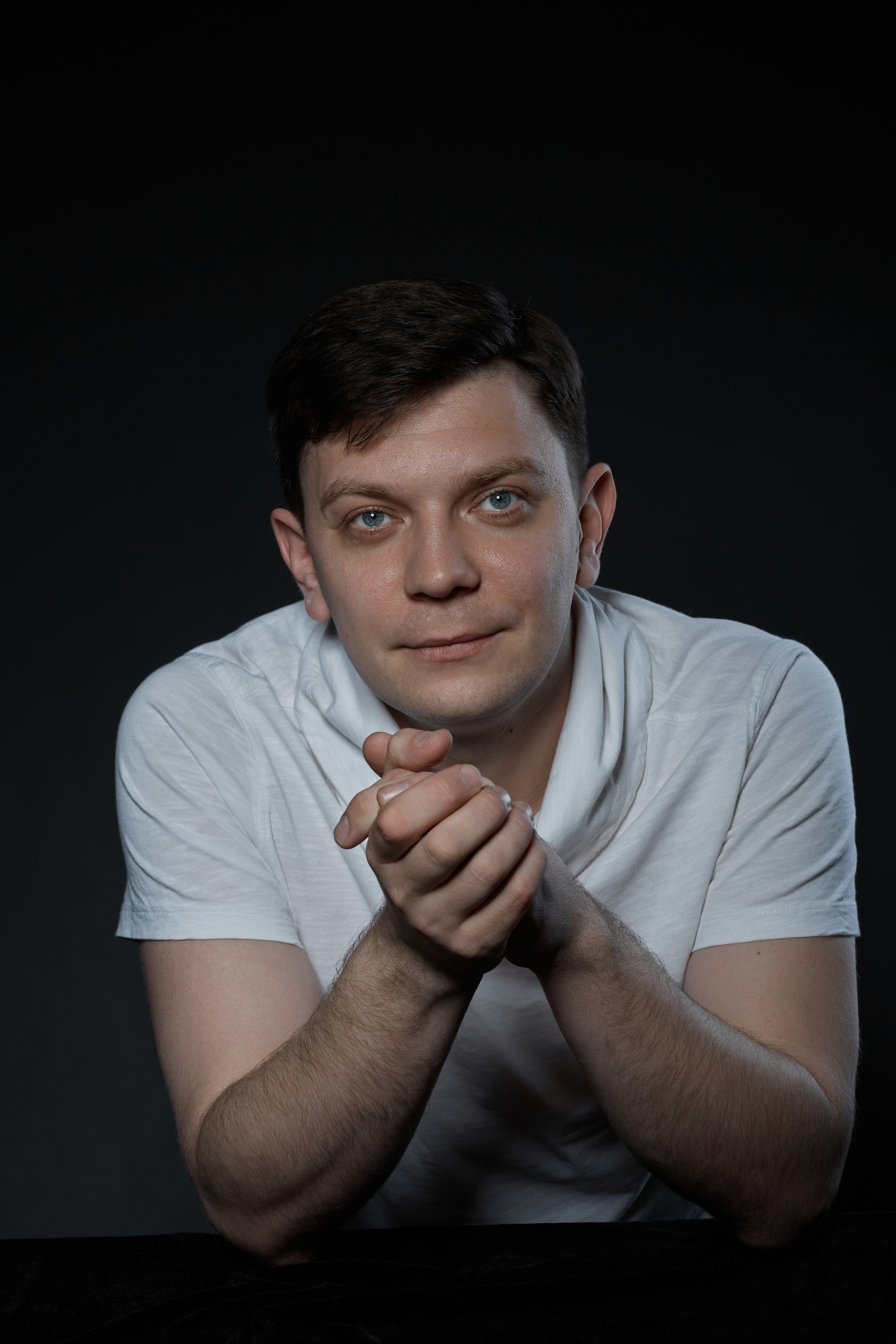 Портфолио для актера театра и кино Евгения Сафонова. Свадебный фотограф, портретный фотограф в Москве и Саратове Оксана Анциферова