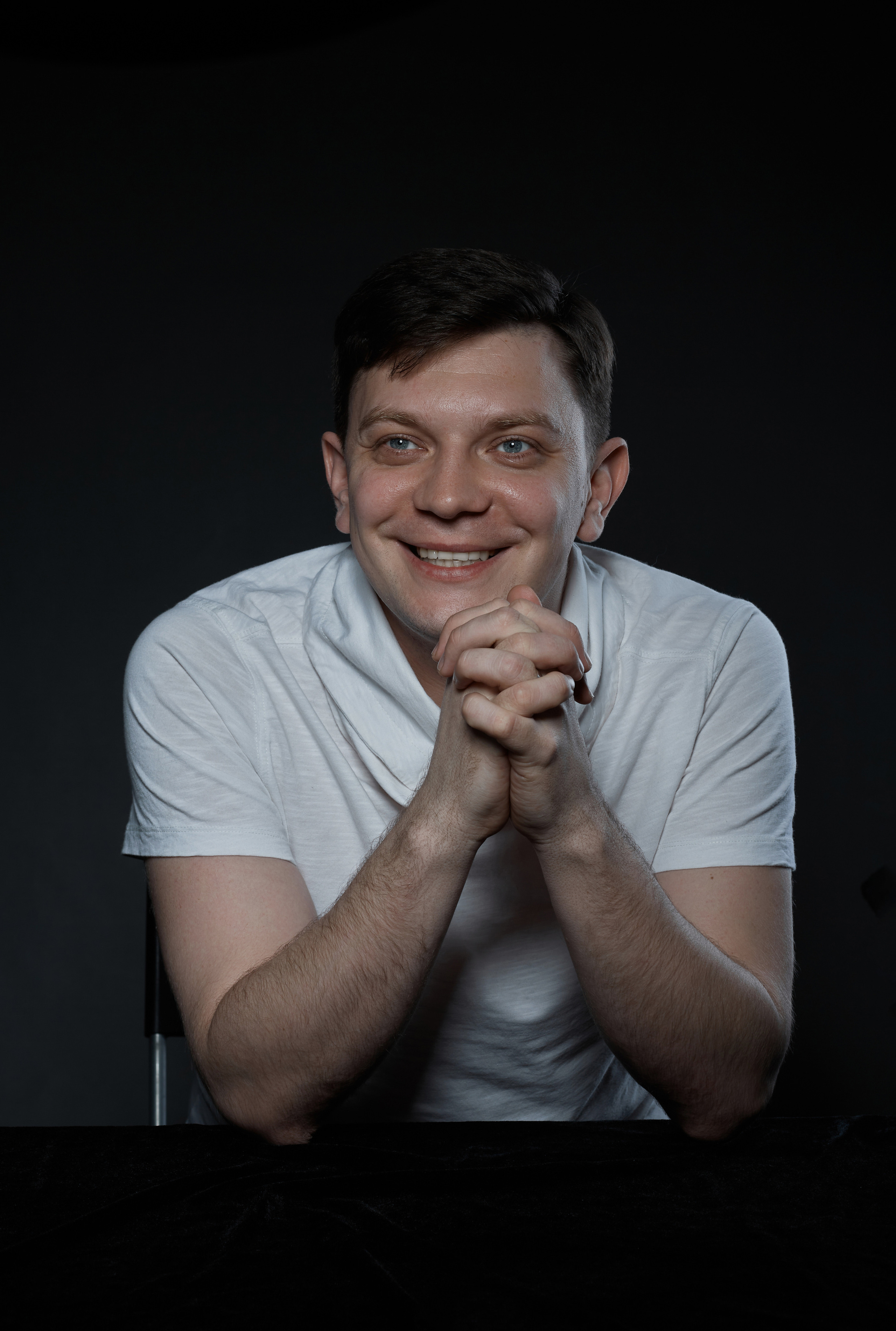 Портфолио для актера театра и кино Евгения Сафонова. Свадебный фотограф, портретный фотограф в Москве и Саратове Оксана Анциферова