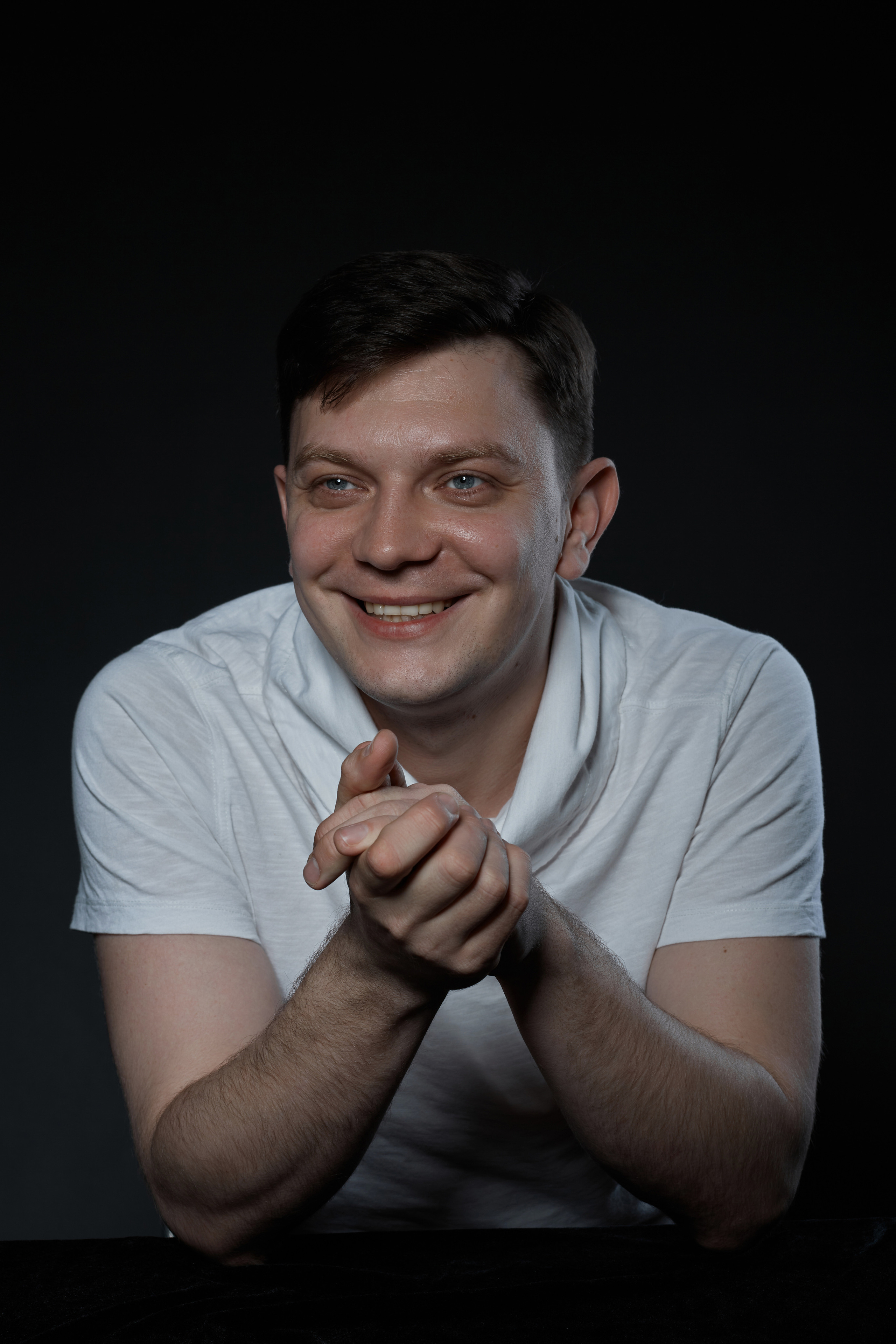 Портфолио для актера театра и кино Евгения Сафонова. Свадебный фотограф, портретный фотограф в Москве и Саратове Оксана Анциферова