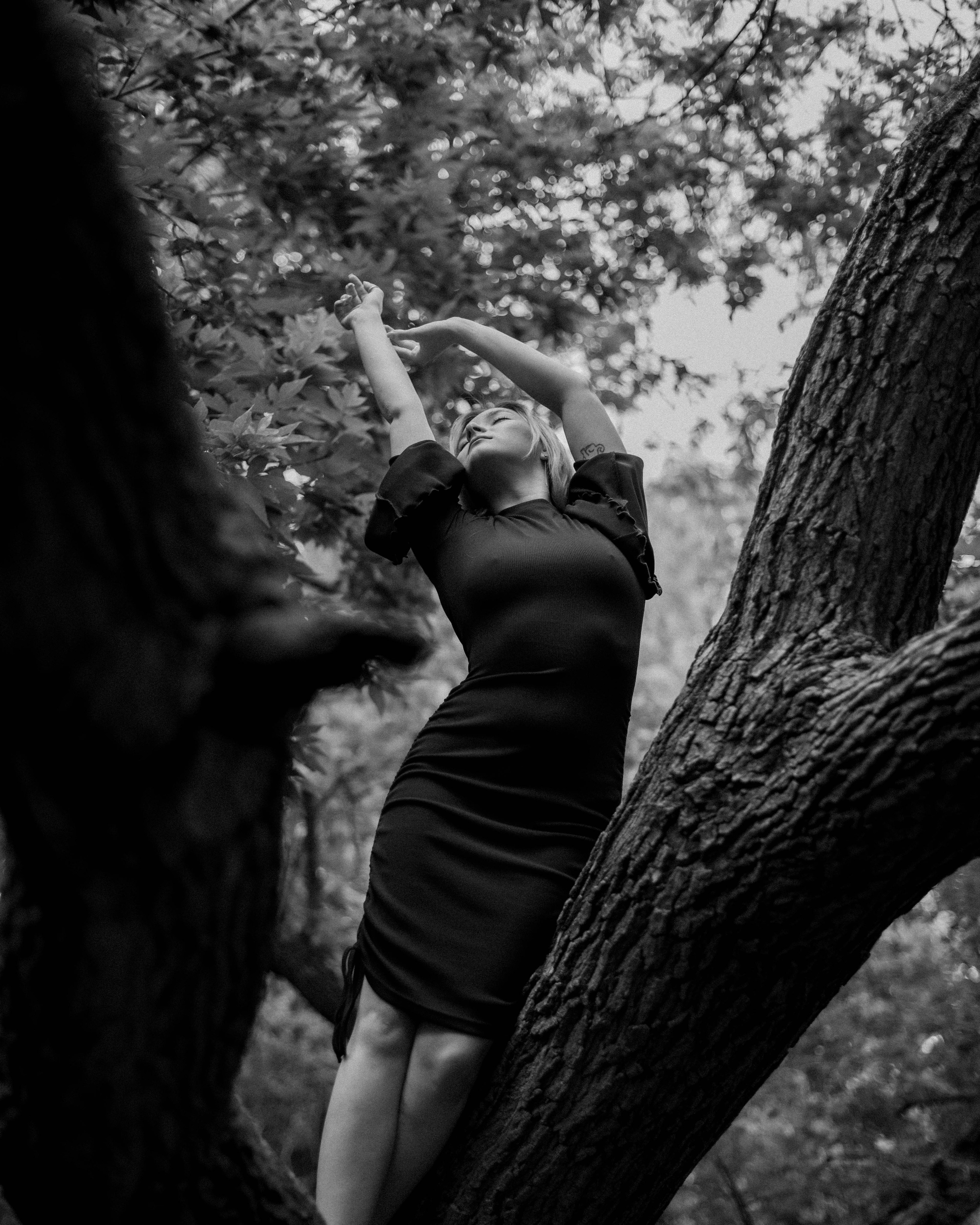 Аня. Женский фотограф. Создатель украшений ручной работы. Модель