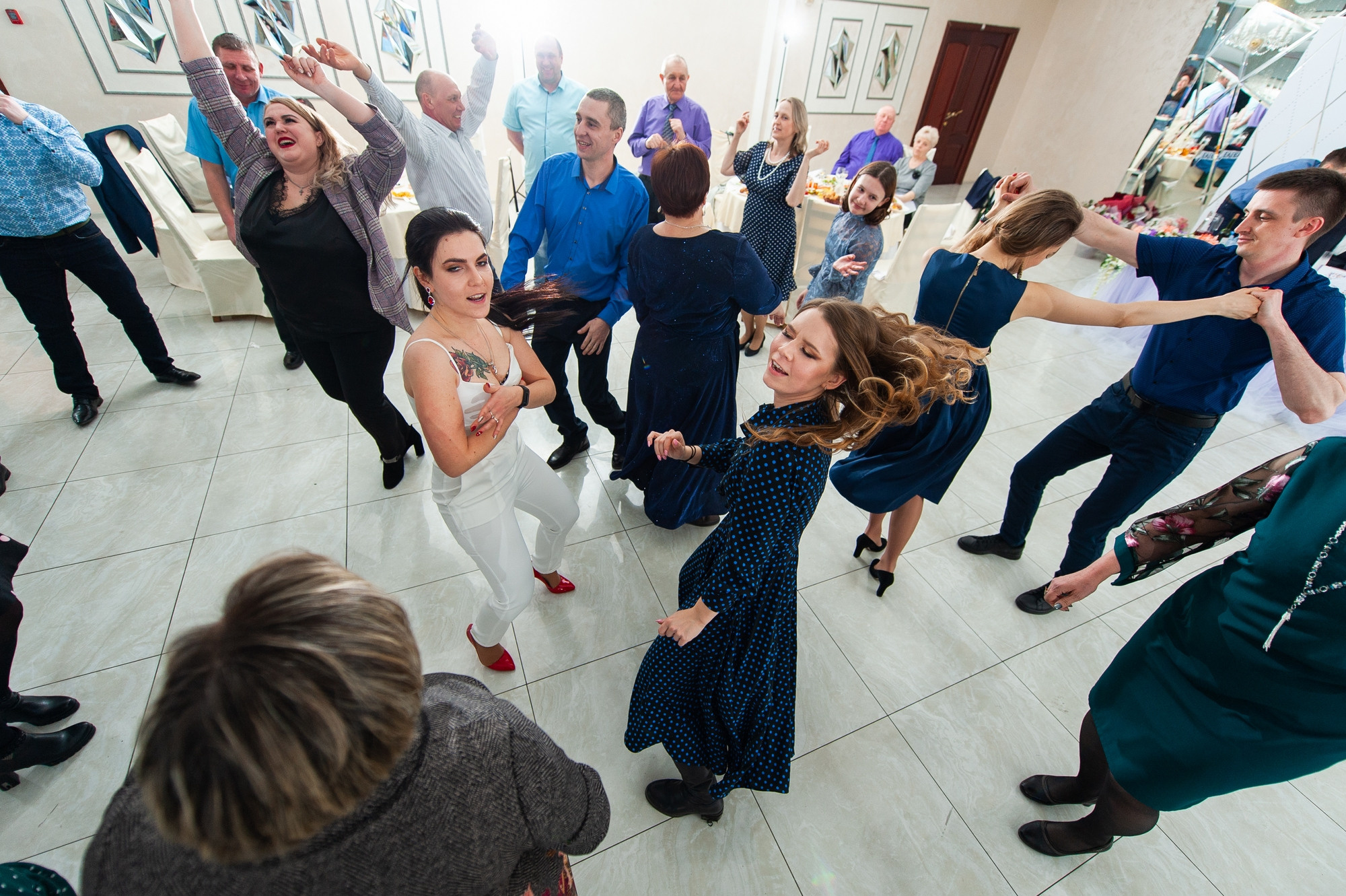 Свадебный и семейный фотограф в Омске Мормулев Михаил. Свадебный и семейный фотограф в Омске Мормулев Михаил