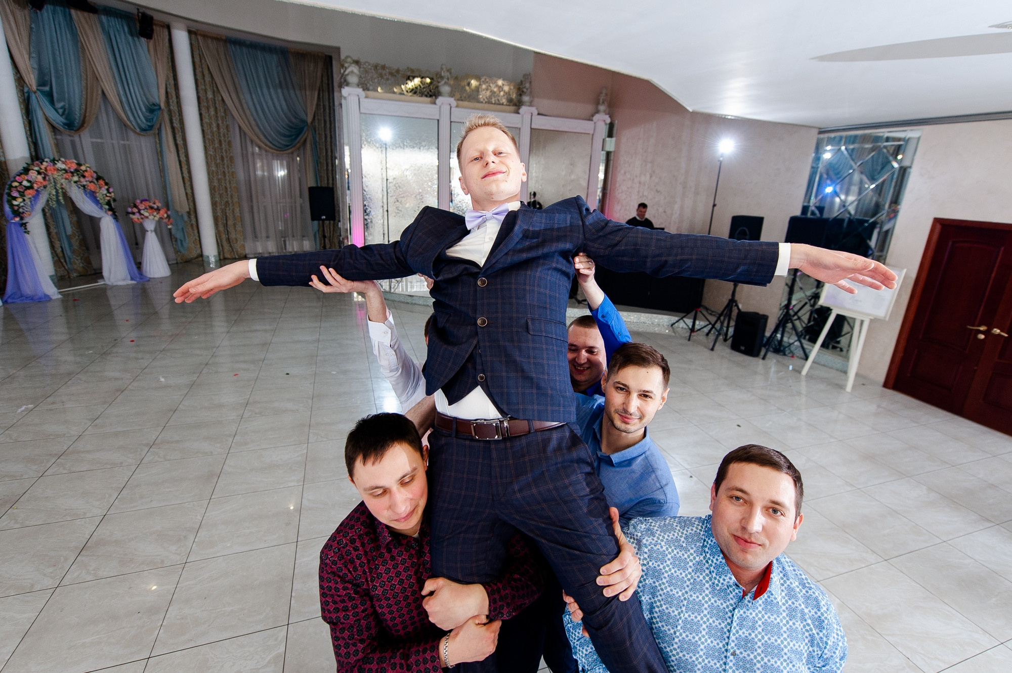 Свадебный и семейный фотограф в Омске Мормулев Михаил. Свадебный и семейный фотограф в Омске Мормулев Михаил